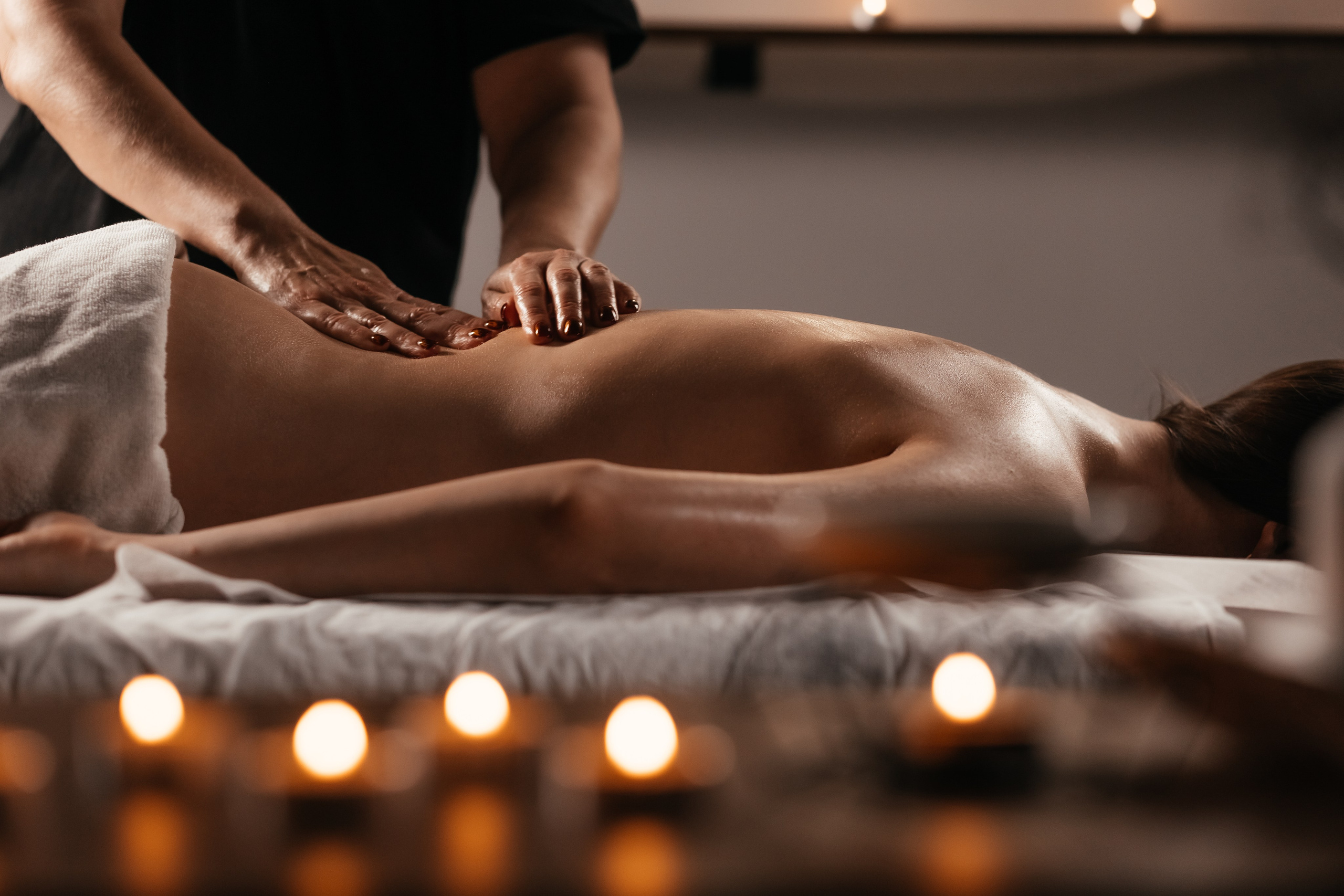 Spa Salon Massage. Wedding, Portrait & Commercial Photographer in Europe — Stoganenko Valeria