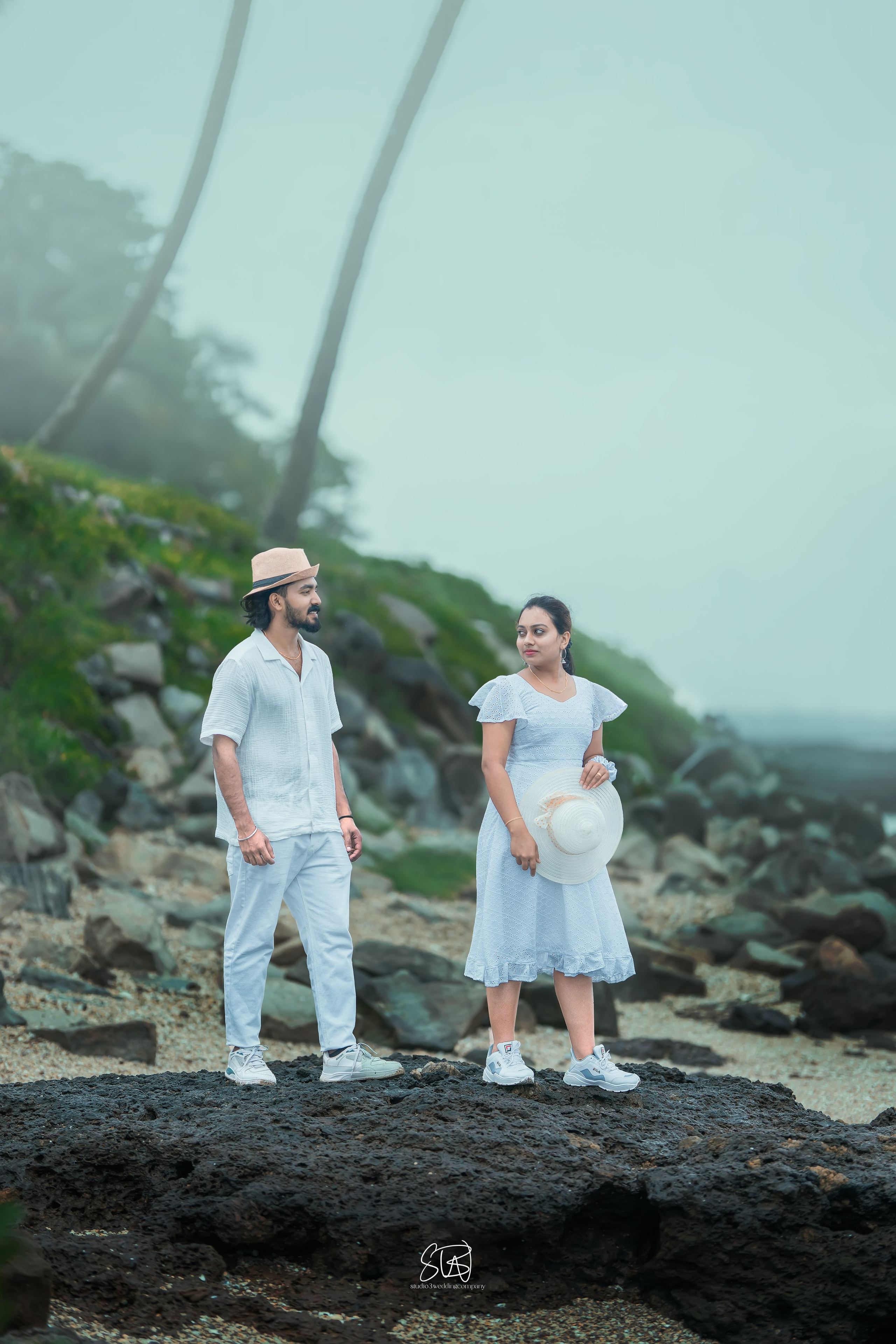 ARUN & REHNA BEACH PREWEDDING. STUDIO3WEDDINGCOMPANY