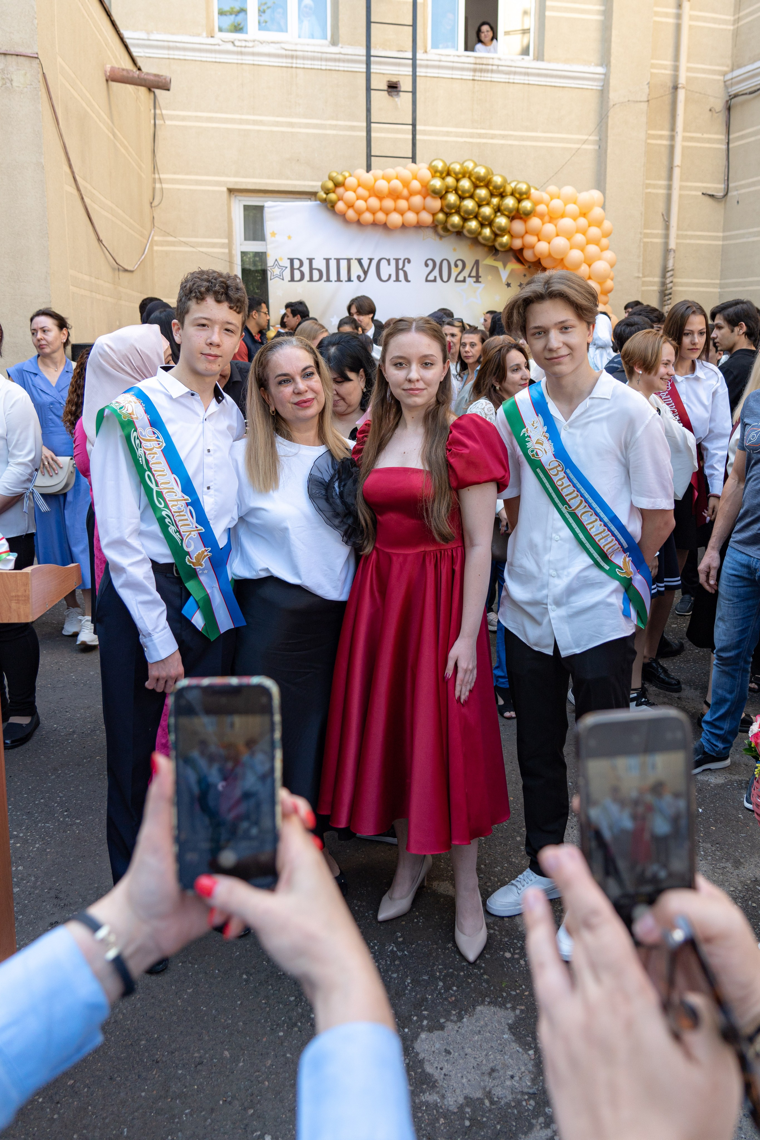 «Последний звонок» в школах Ташкента. Георгий Намазов | Фотограф в Ташкенте