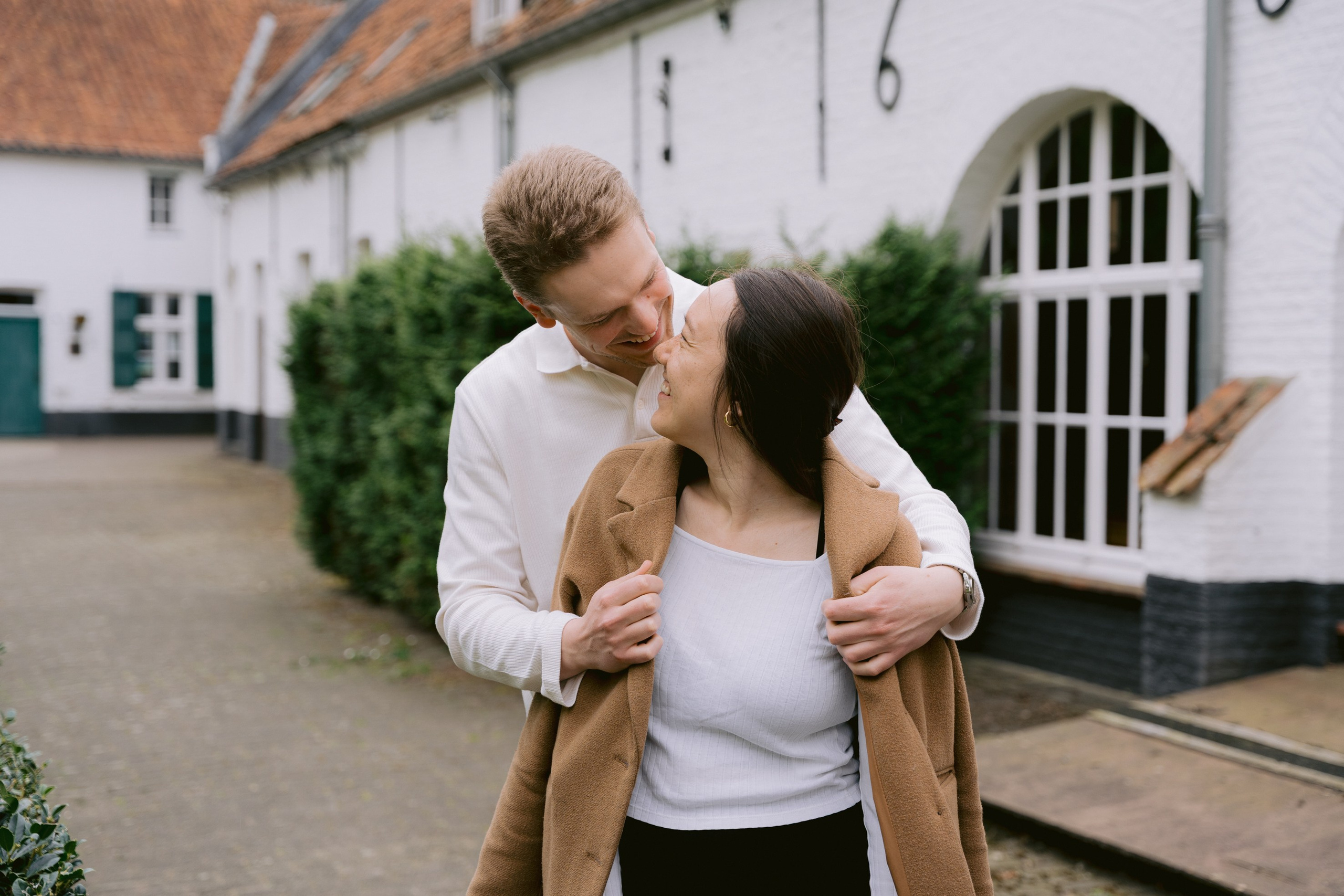 Pre Wedding Postel. Little Birdie – Jouw familie- en huwelijksfotograaf in België en daarbuiten