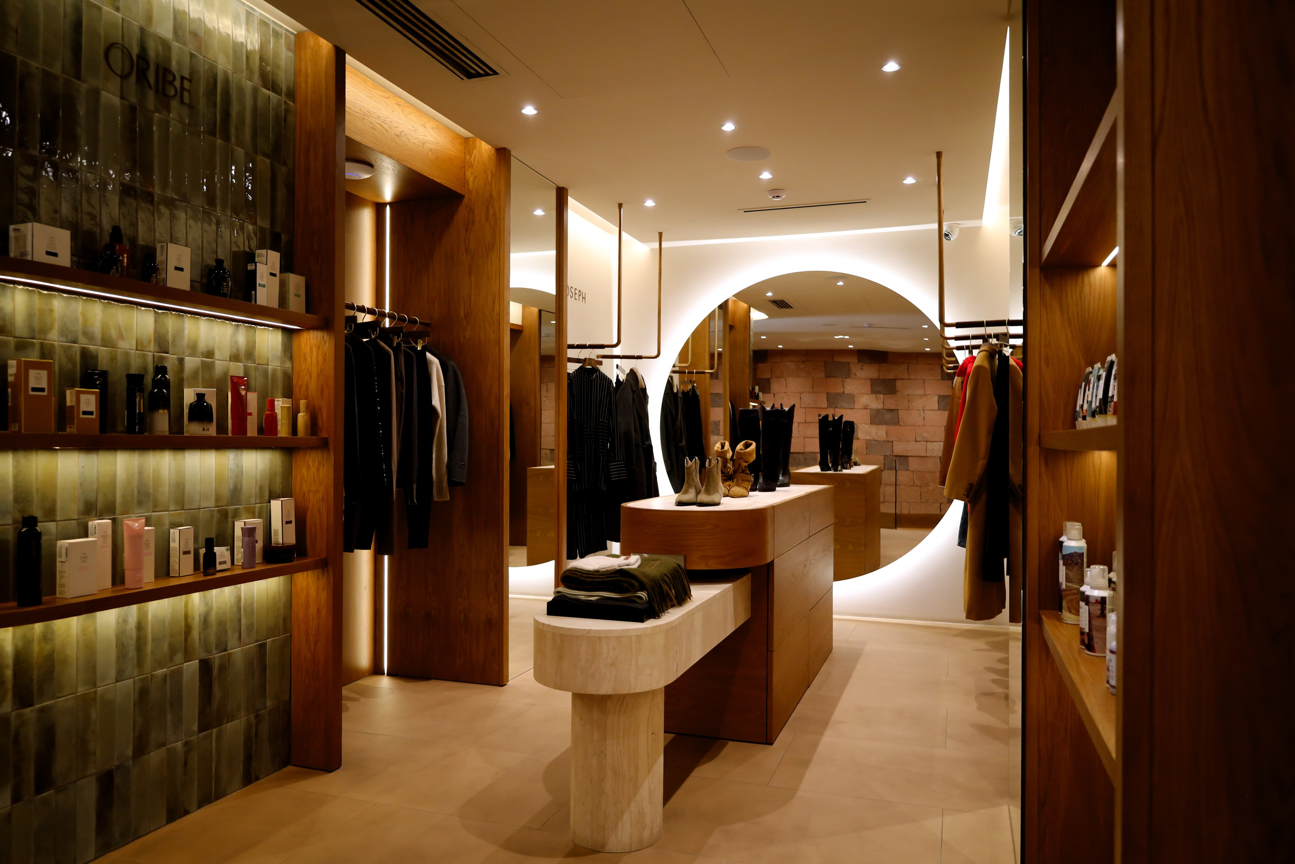 Events & factory reportage (rien-à-porter). Asmikiam