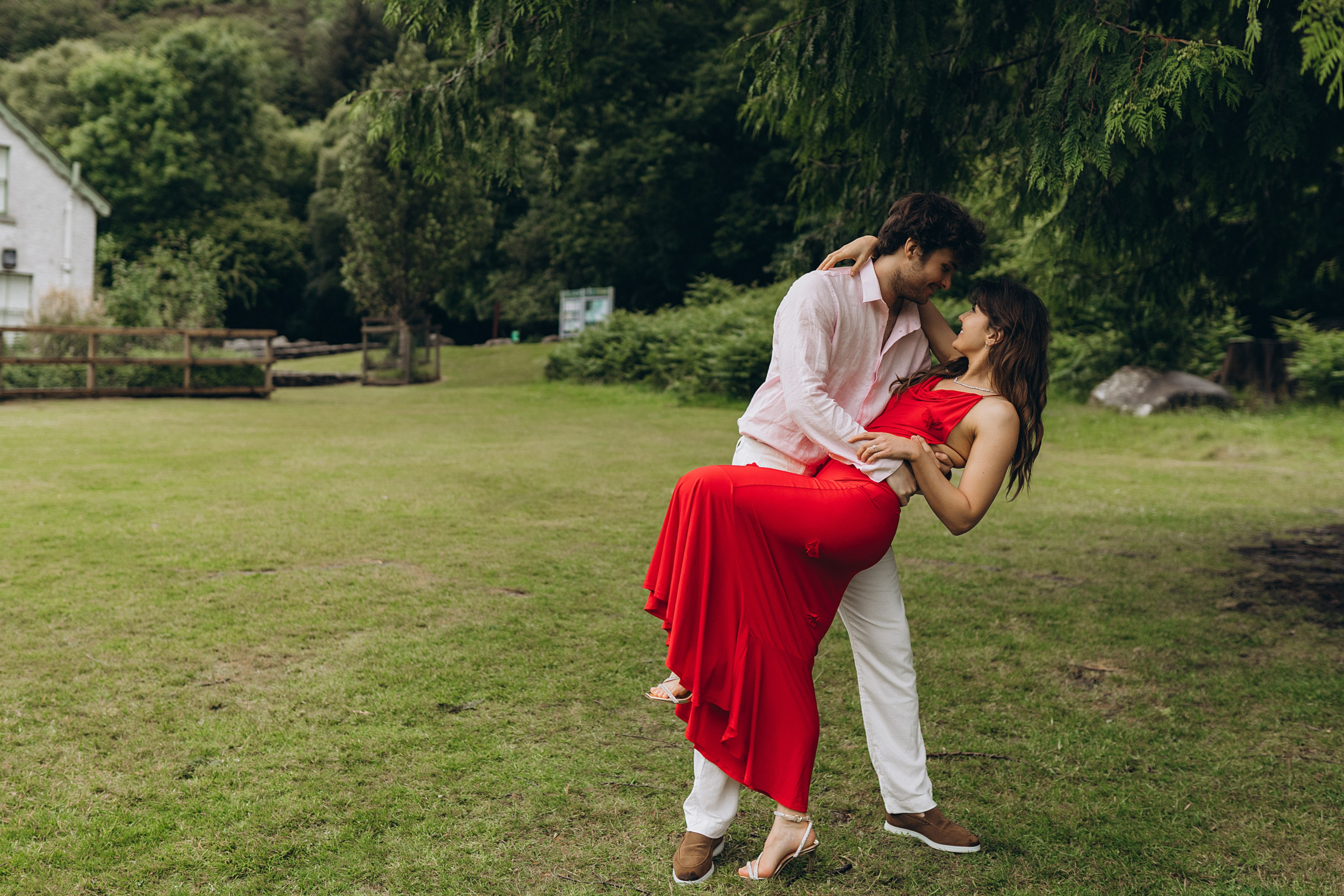 Pre wedding: Sara & Alex. Wedding Photographer in Dublin | Maternity & Love Story Photography