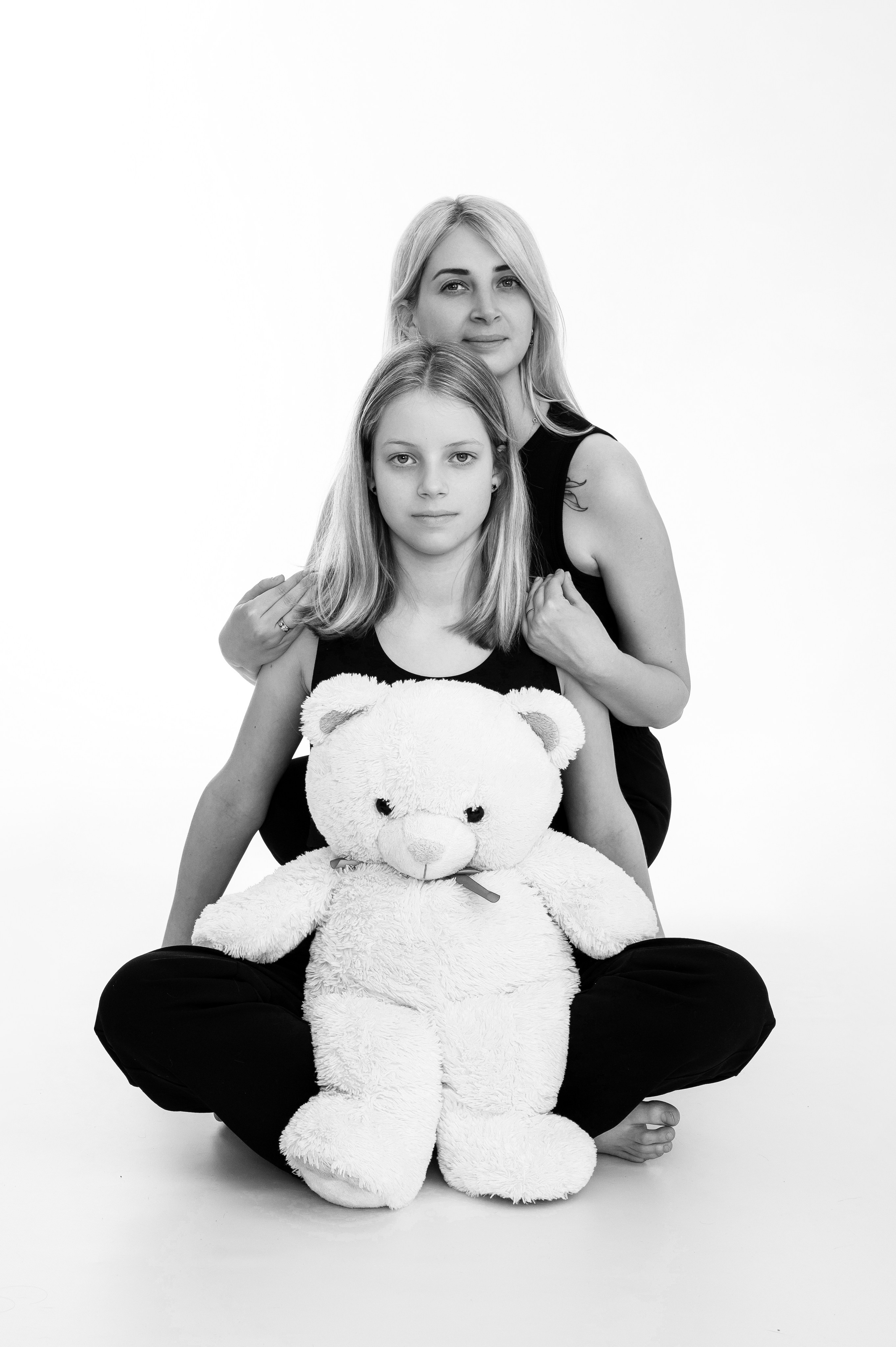 Анастасия и Каролина. Sākums