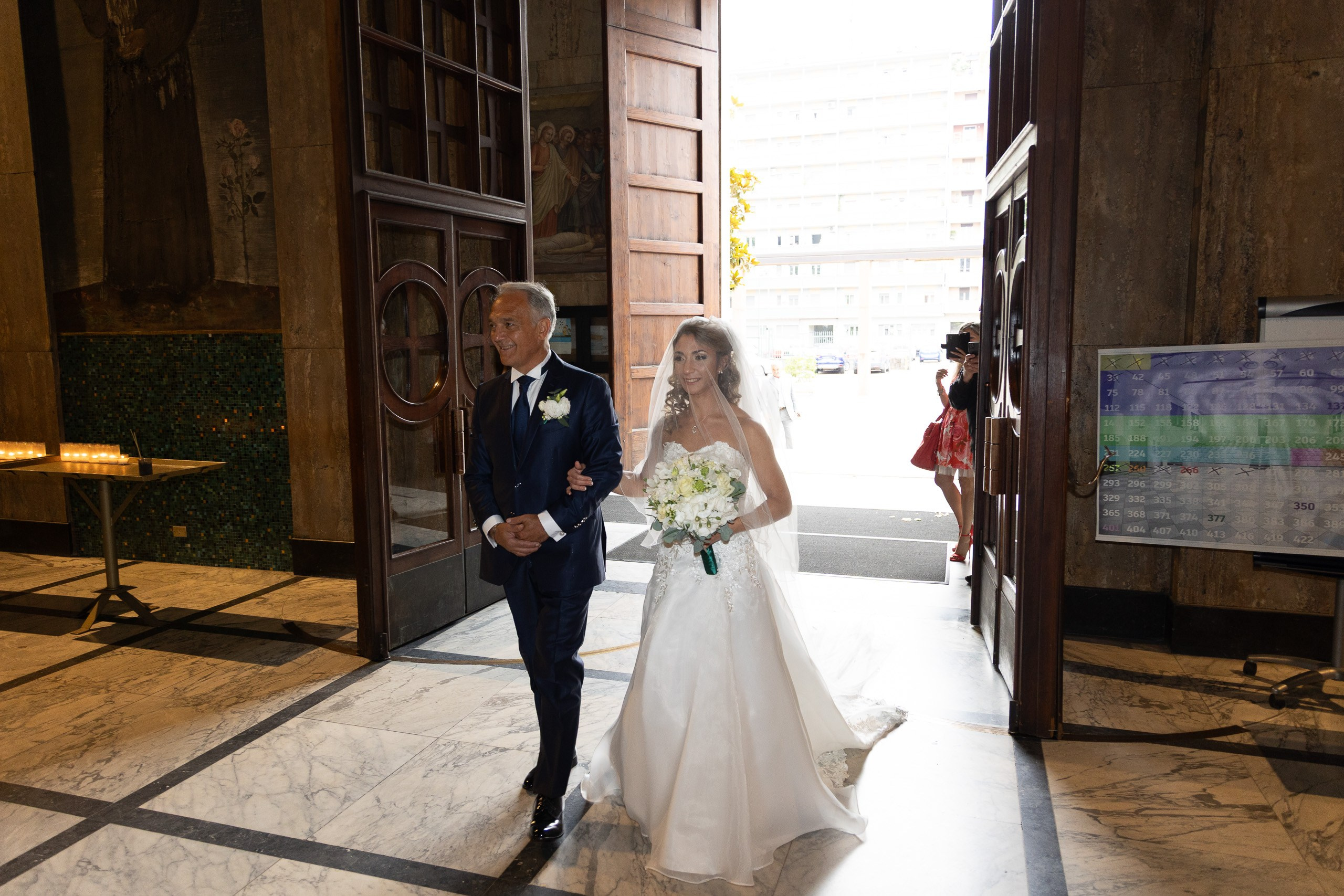Si lo voglio. Fotografa di matrimonio a Milano e in Lombardia. Racconto matrimoni con uno stile naturale, elegante e senza pose forzate