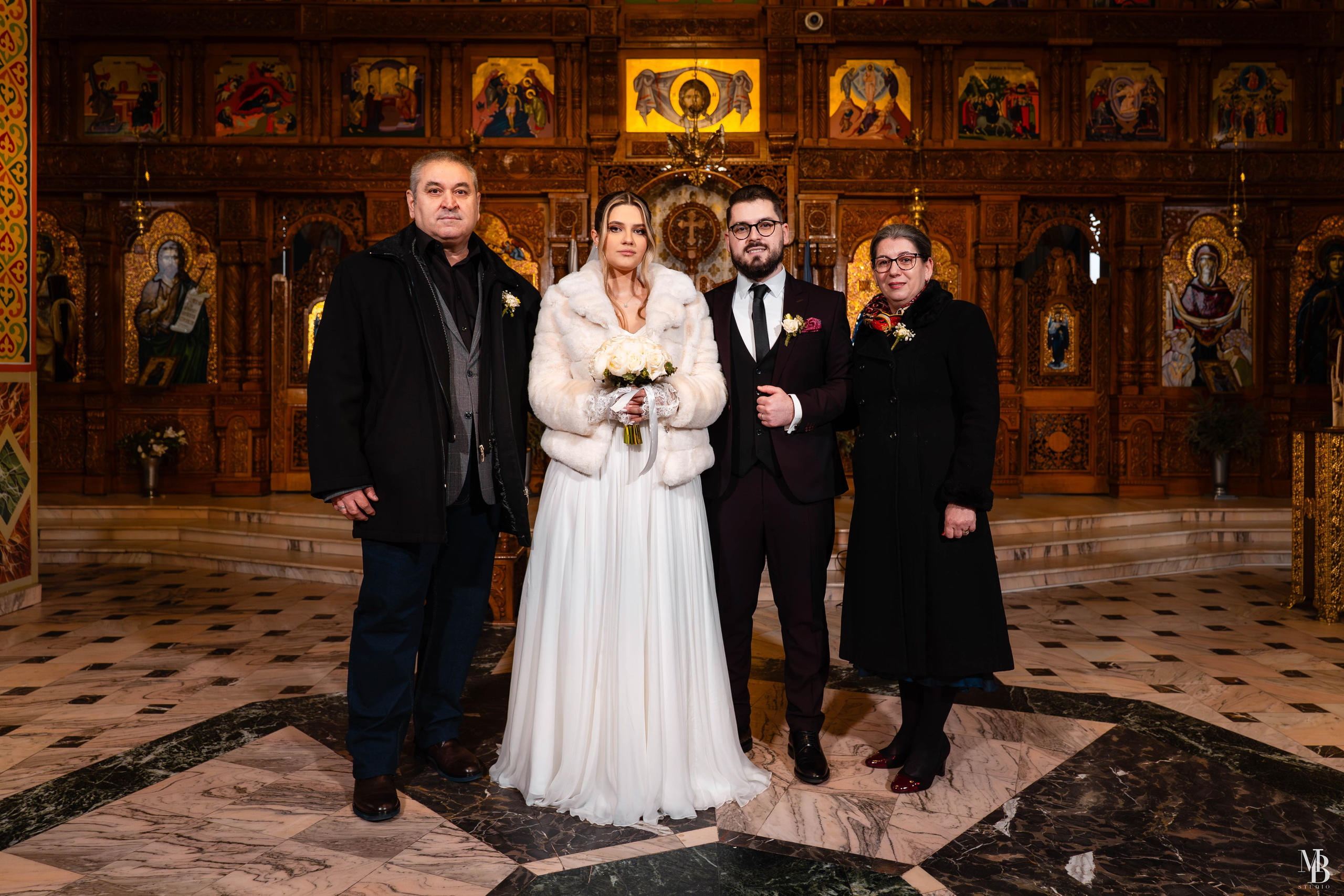 Constantin și Cătălina. MBT STUDIO