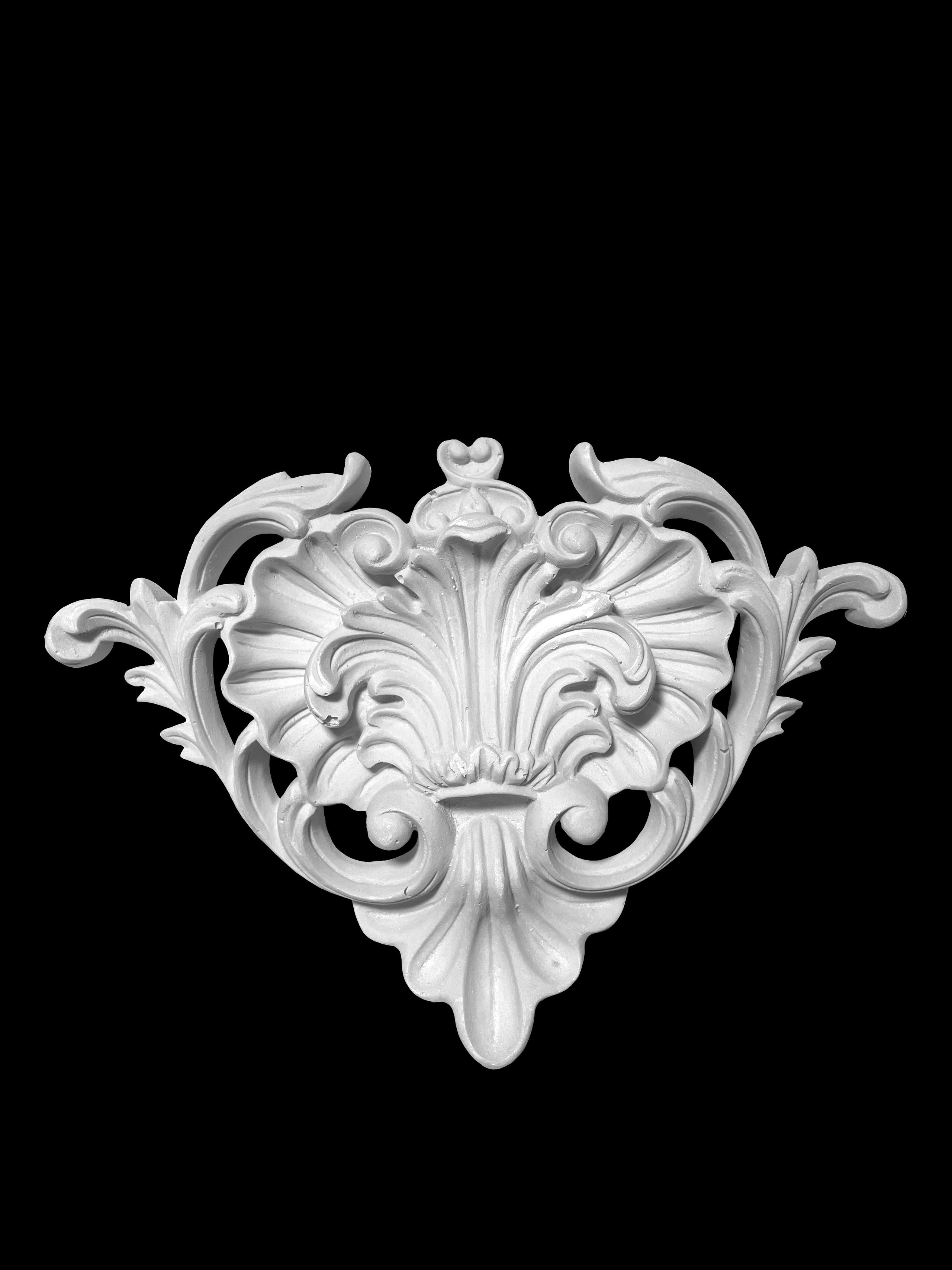 Cartouche Centerpiece. Plaster molding