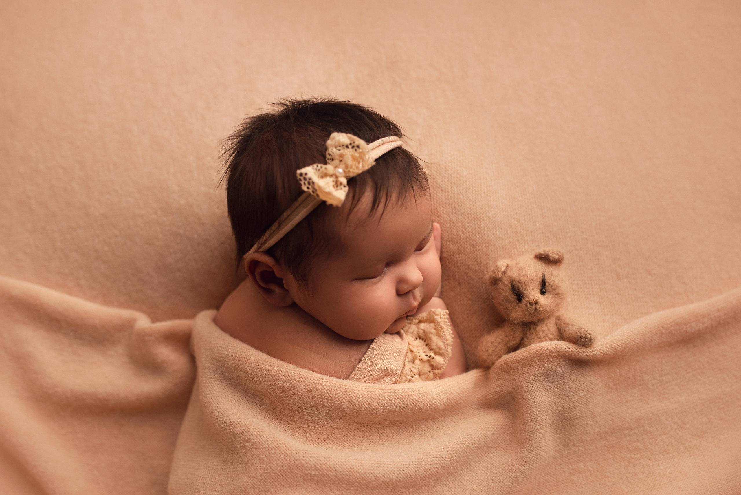 Ottawa Newborn and Baby Newborn Photographer Elena Helali