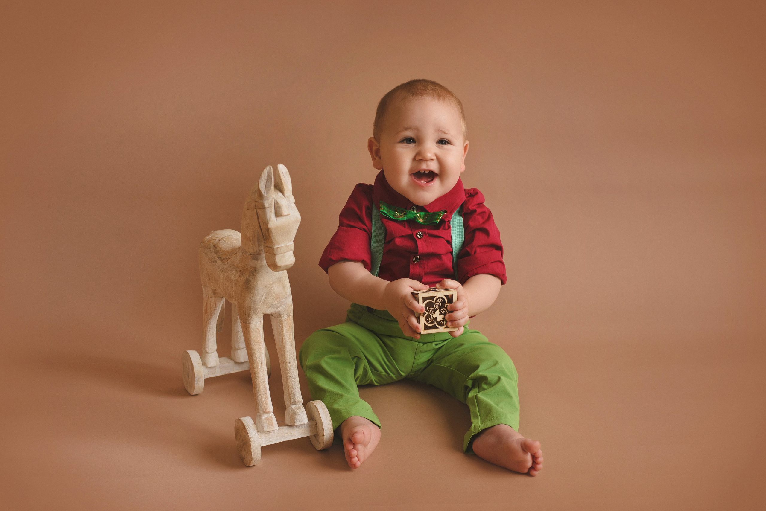 A Little Gentleman. Ottawa Newborn and Baby Newborn Photographer Elena Helali
