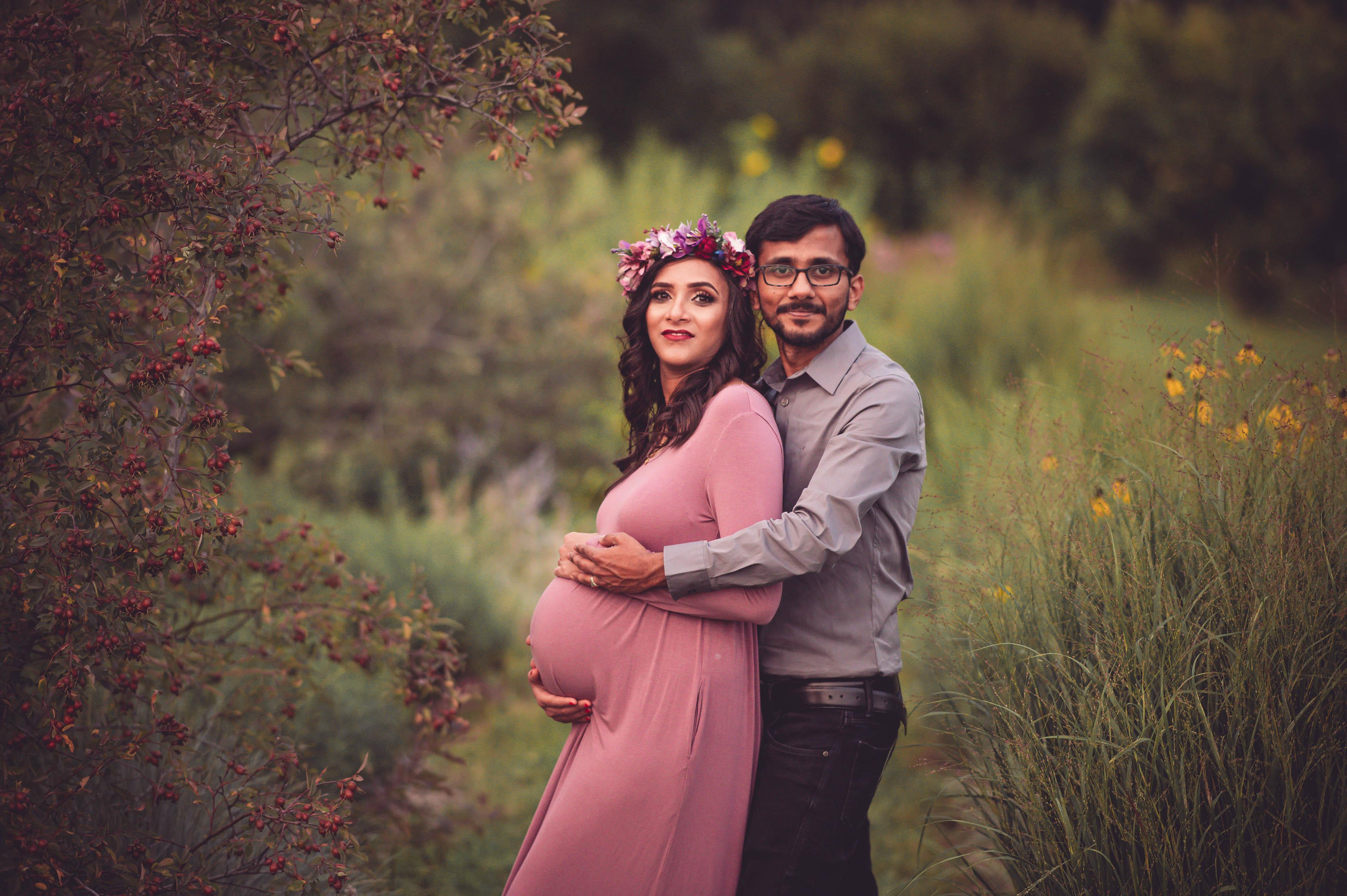 FAMILY / MATERNITY. Ottawa Newborn and Baby Newborn Photographer Elena Helali