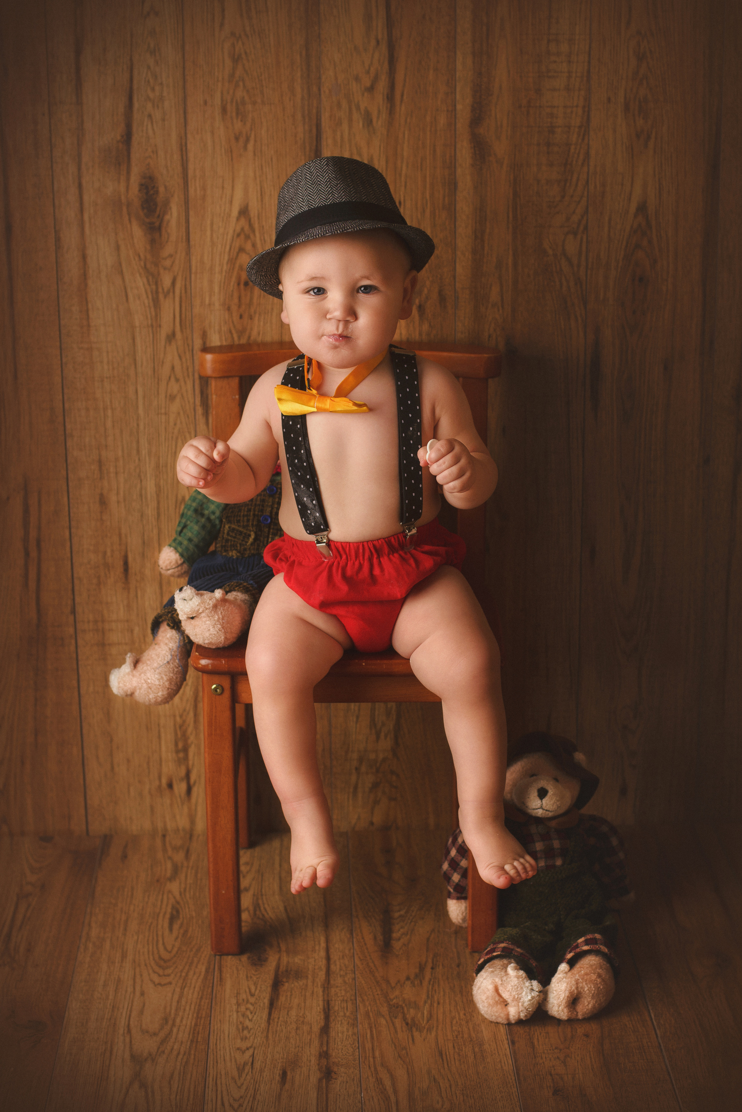 A Little Gentleman. Ottawa Newborn and Baby Newborn Photographer Elena Helali