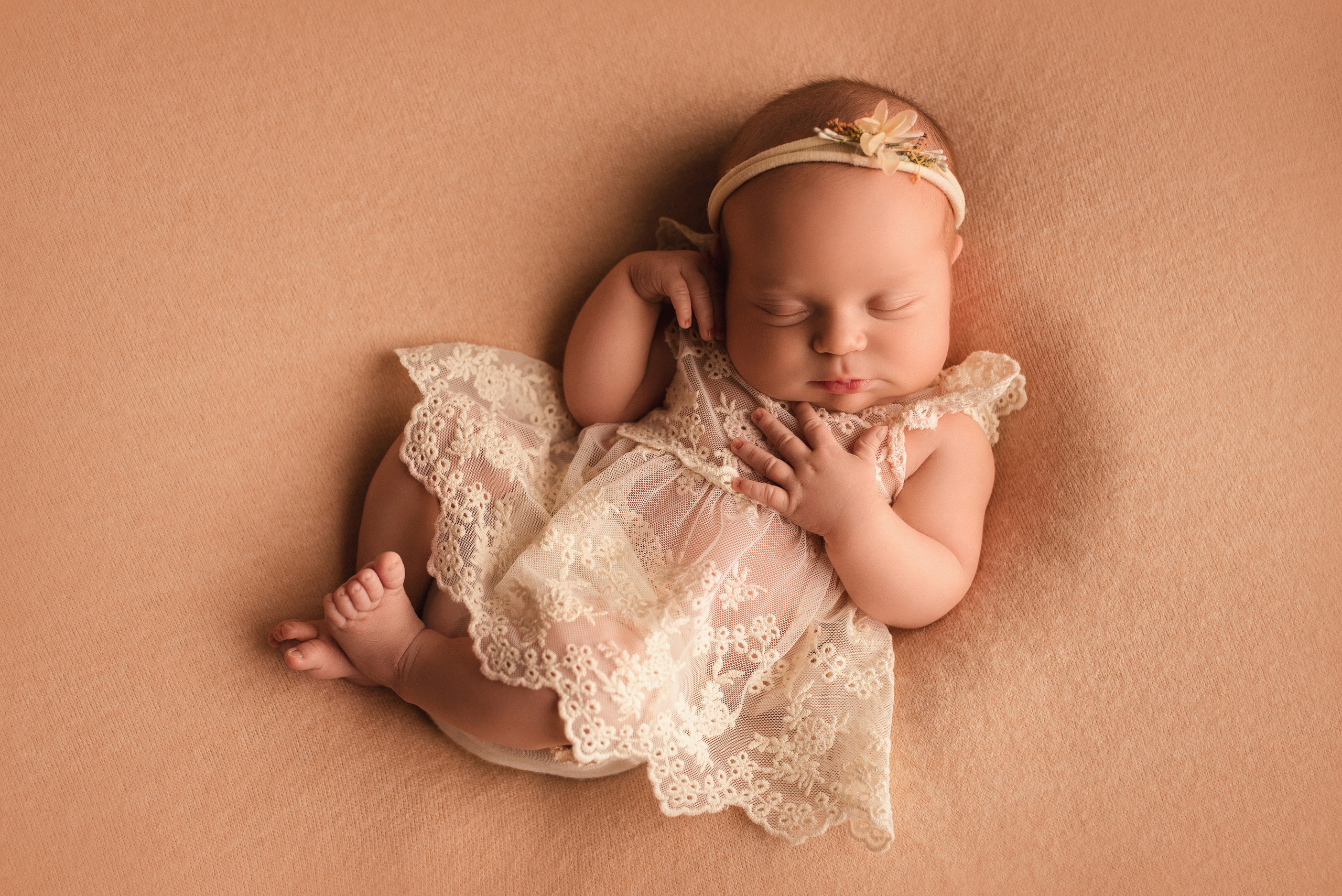 Ottawa Newborn and Baby Newborn Photographer Elena Helali