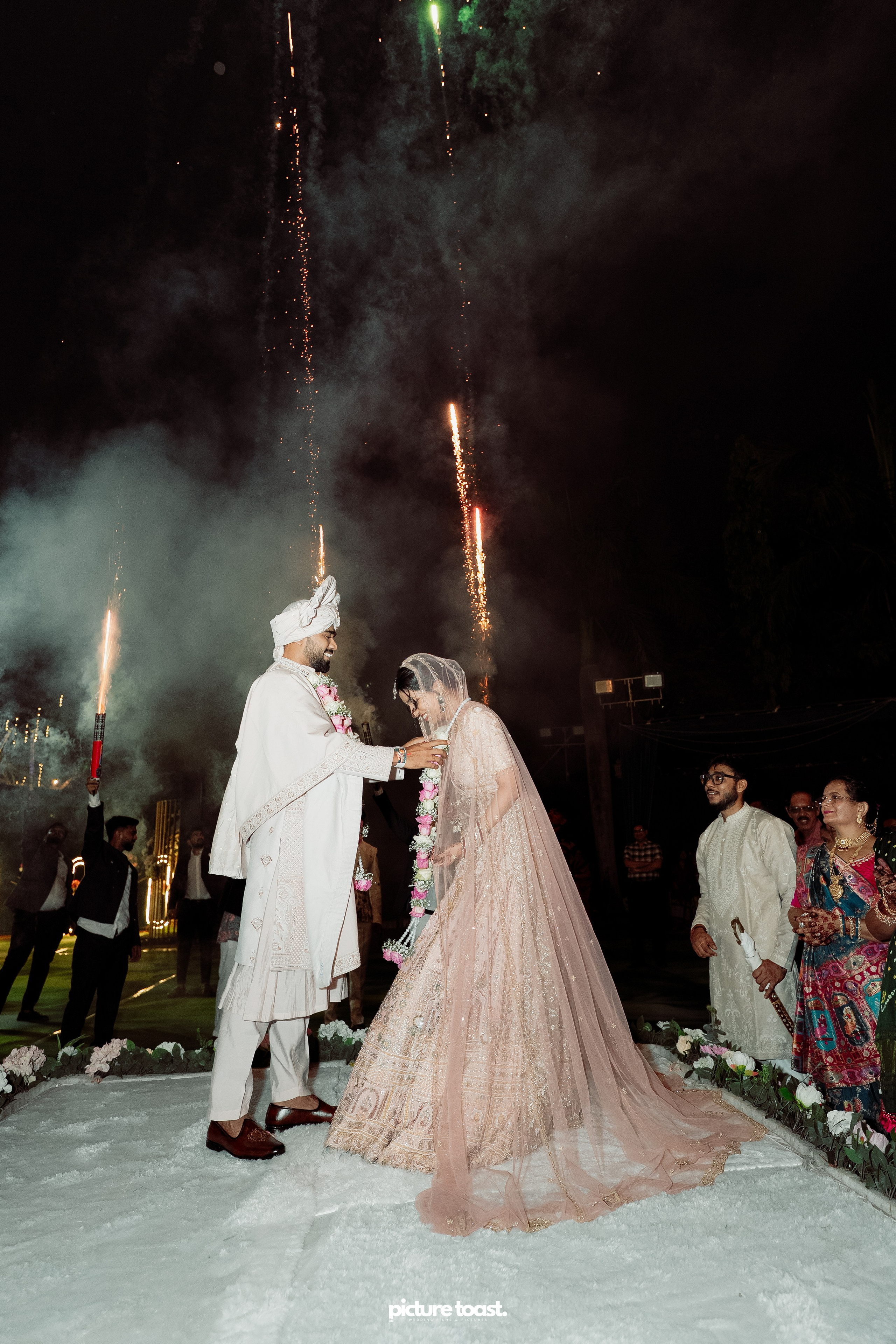 Gujarathi Wedding! Ft. Sahil & Thanima. Fine art Wedding Photographers in India & Canada