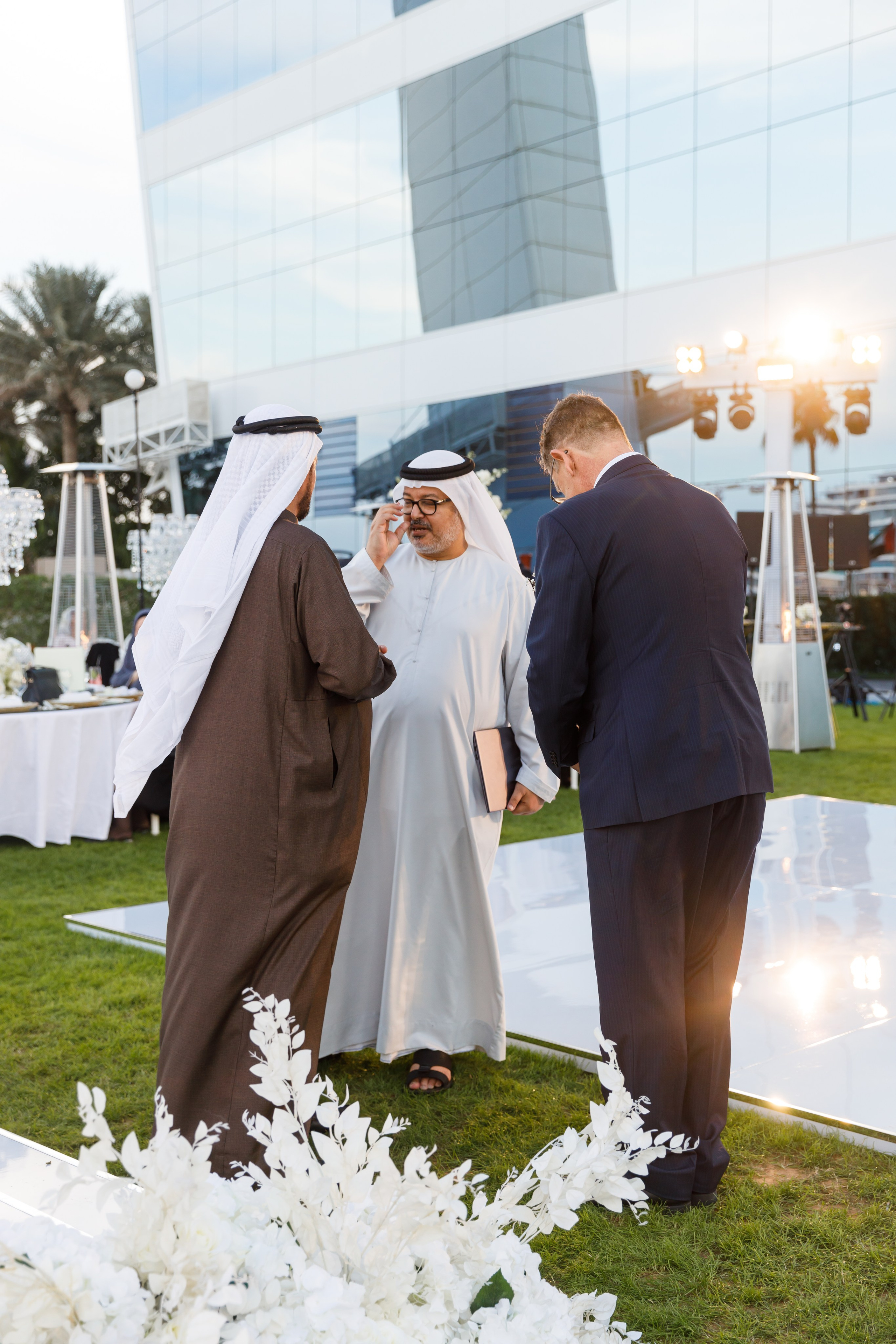 22/12/2023 Burj Al Arab wedding. Photographer Anna Curly | Weddings and Events in Dubai