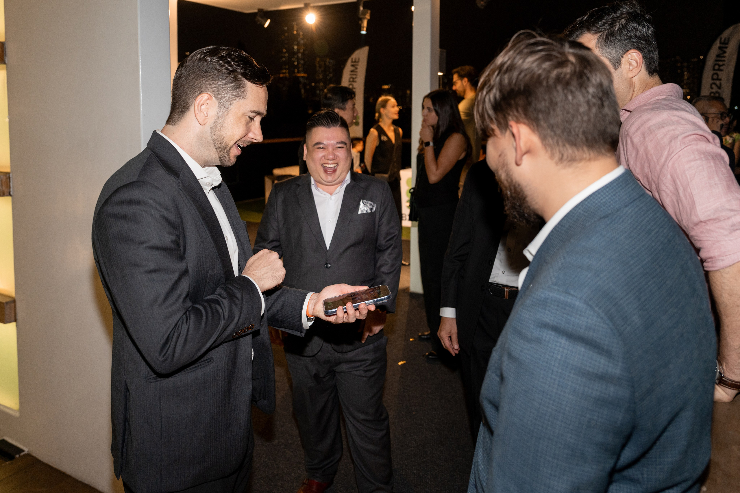 BE2PRIME. PHOTOGRAPHER IN HONG KONG (WEDDING, FASHION, FAMILY, EVENTS)