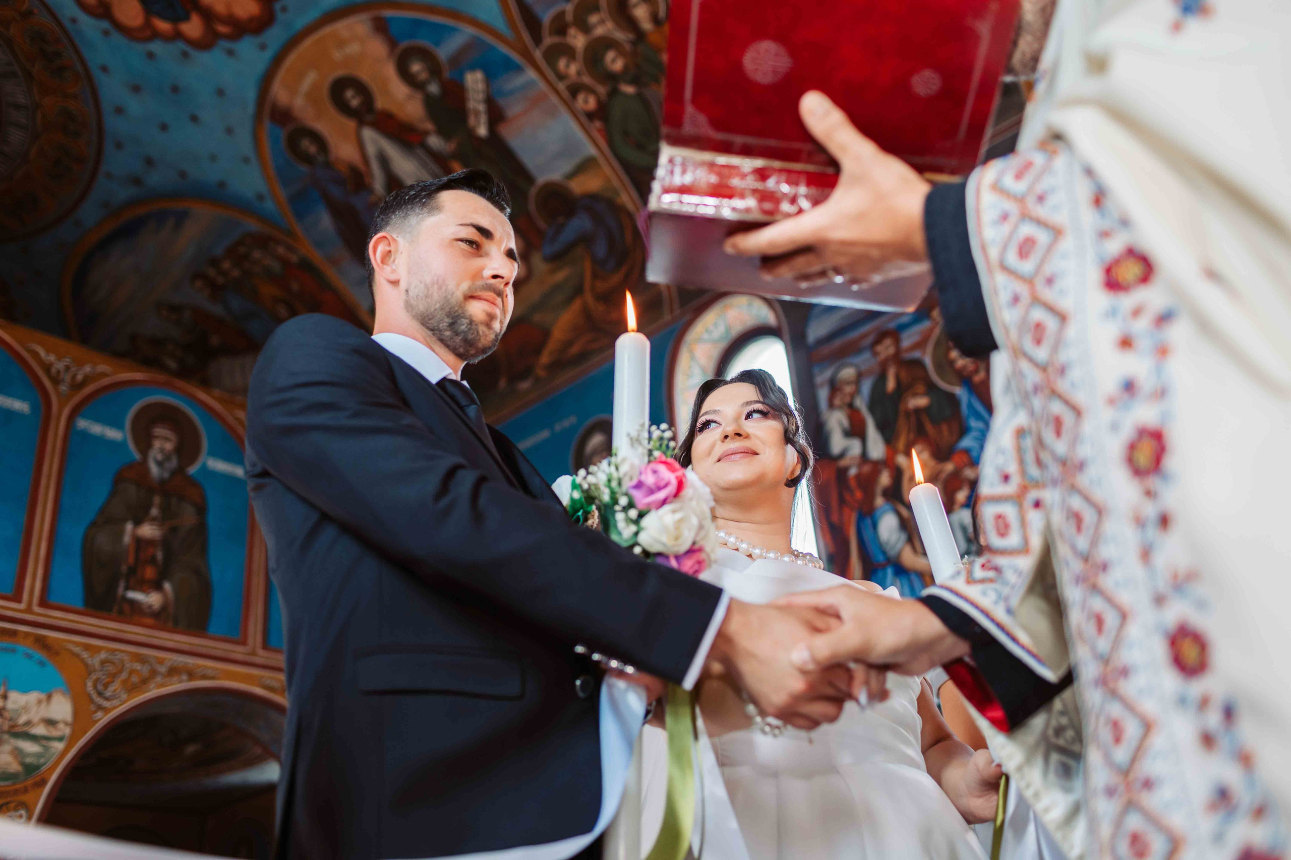 Crenguta & Robert. Contrast Studio