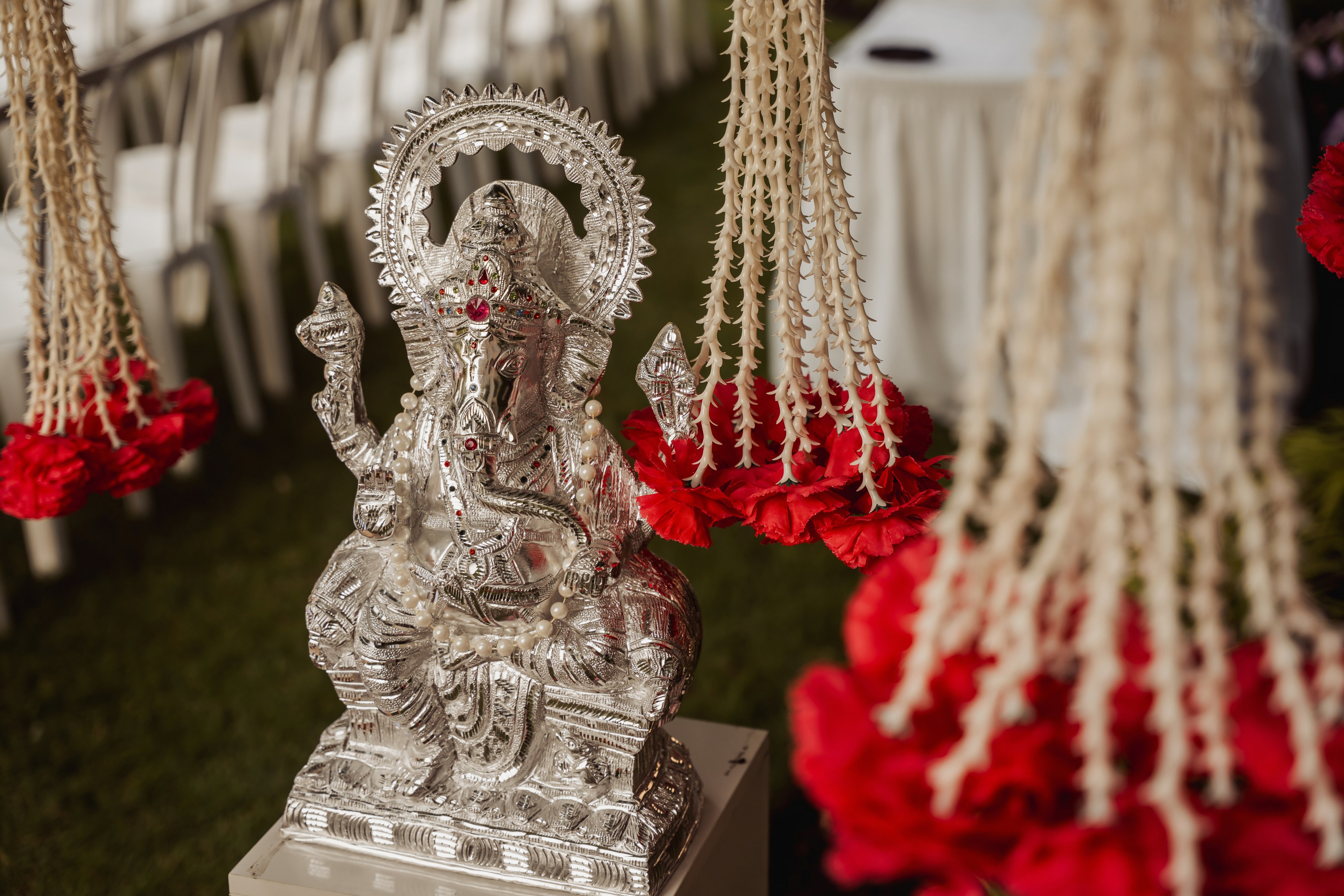 Prem & Nishtha. Wedding Photographer & Cinematographer studios