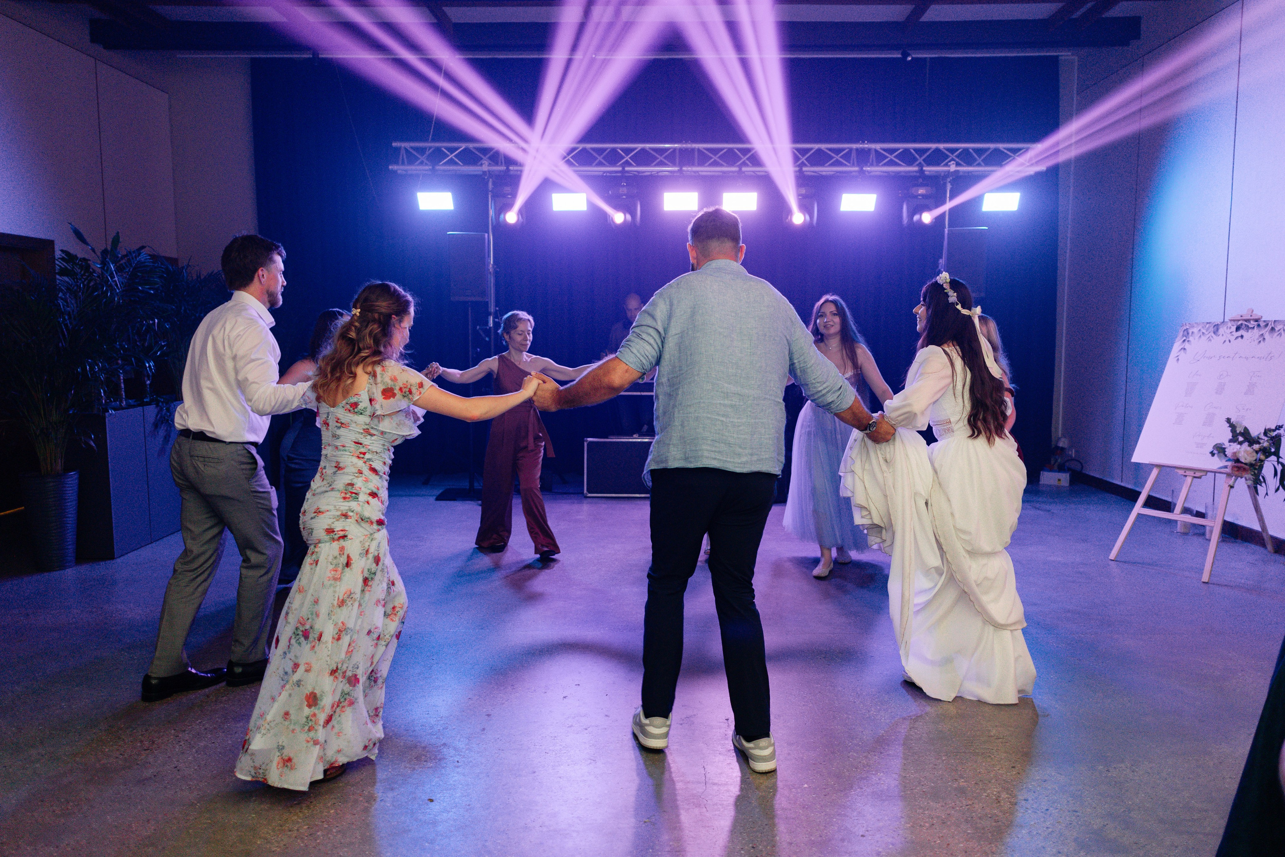 Flori & Cosmin. Main