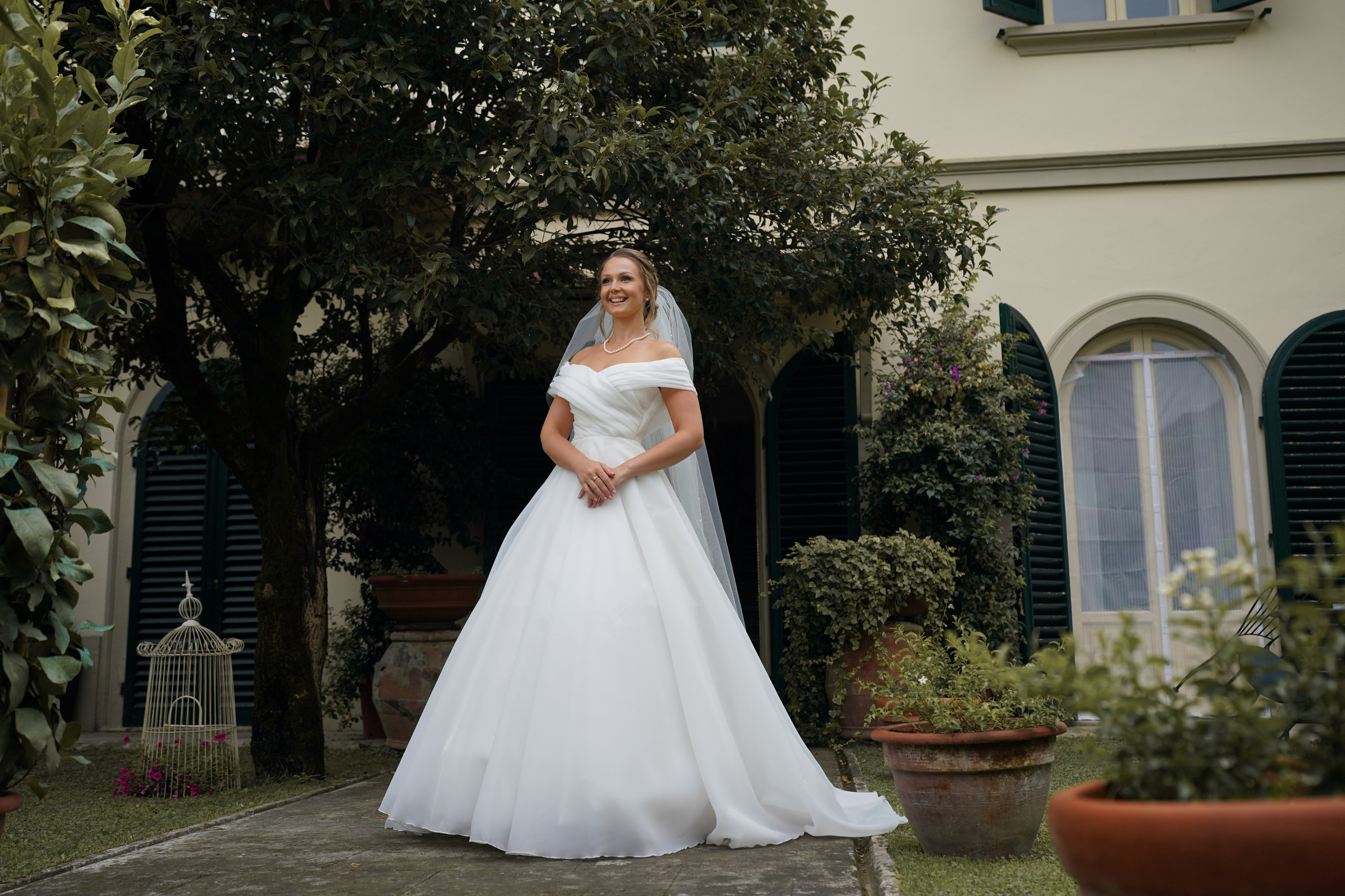 . #фотографрим #фотографвриме #фотосессиявриме #elopementvideographer #elopementphotographer #фотографпалермо #фотографсицилия #фотосессиярим #фотографвиталии #фотографиталия  #photographeritaly #римфотограф#photographerrome #фоторим #фотографевропа #римфотограф #русскиевриме  #русскиевиталии #photowalkrome #glamourphoto #romatrastevere