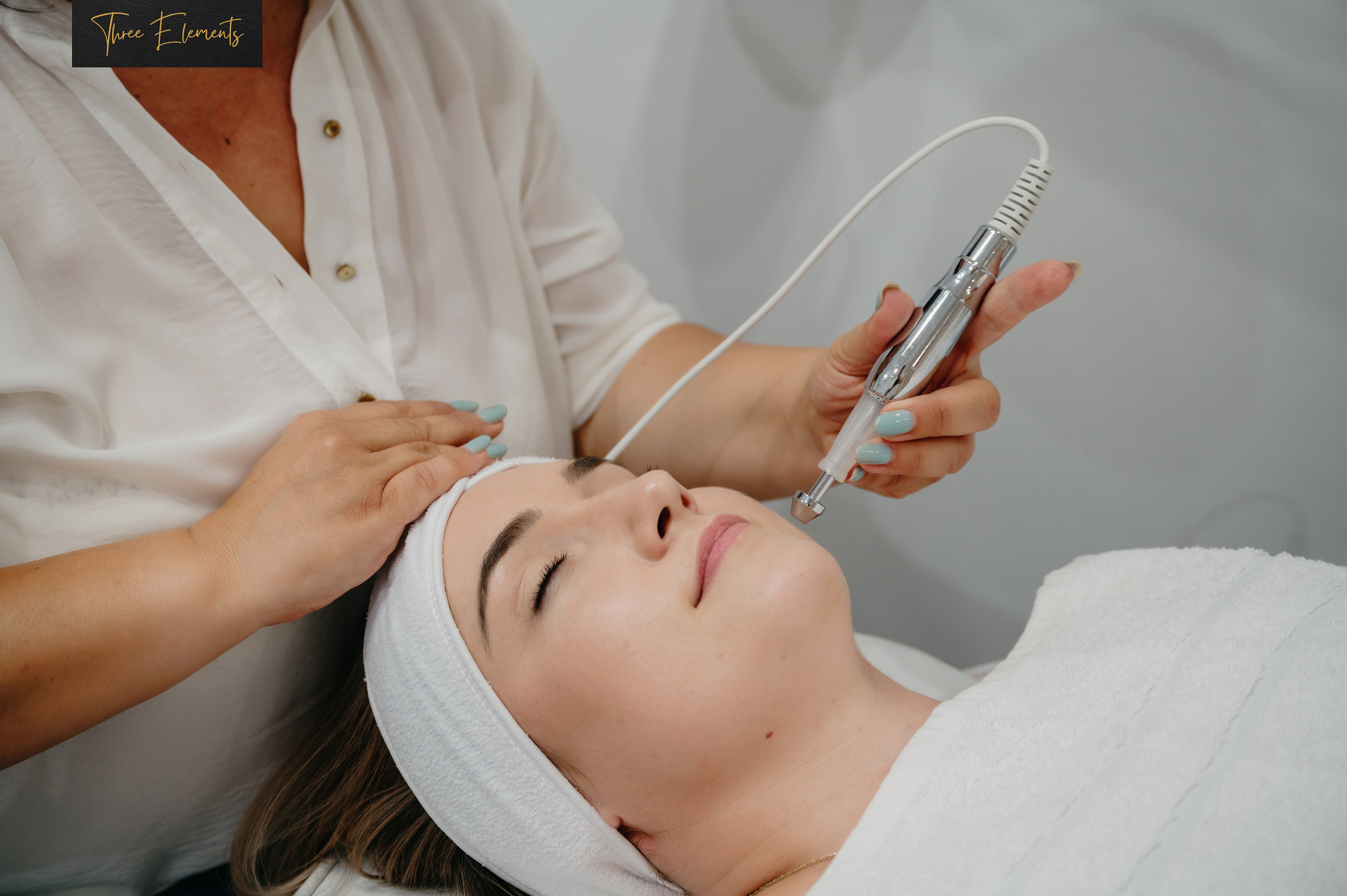 Three Elements. Laurentiu Stefan StoryTeller