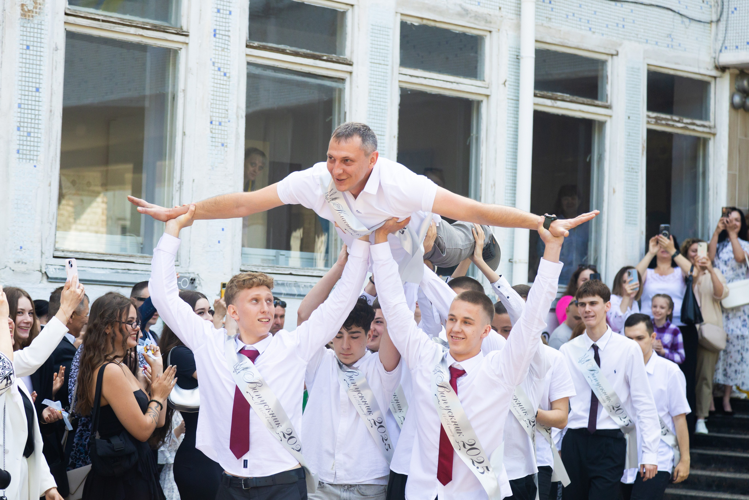 Пример фотосессии последний звонок и выпускной 11А, все в куче по очереди