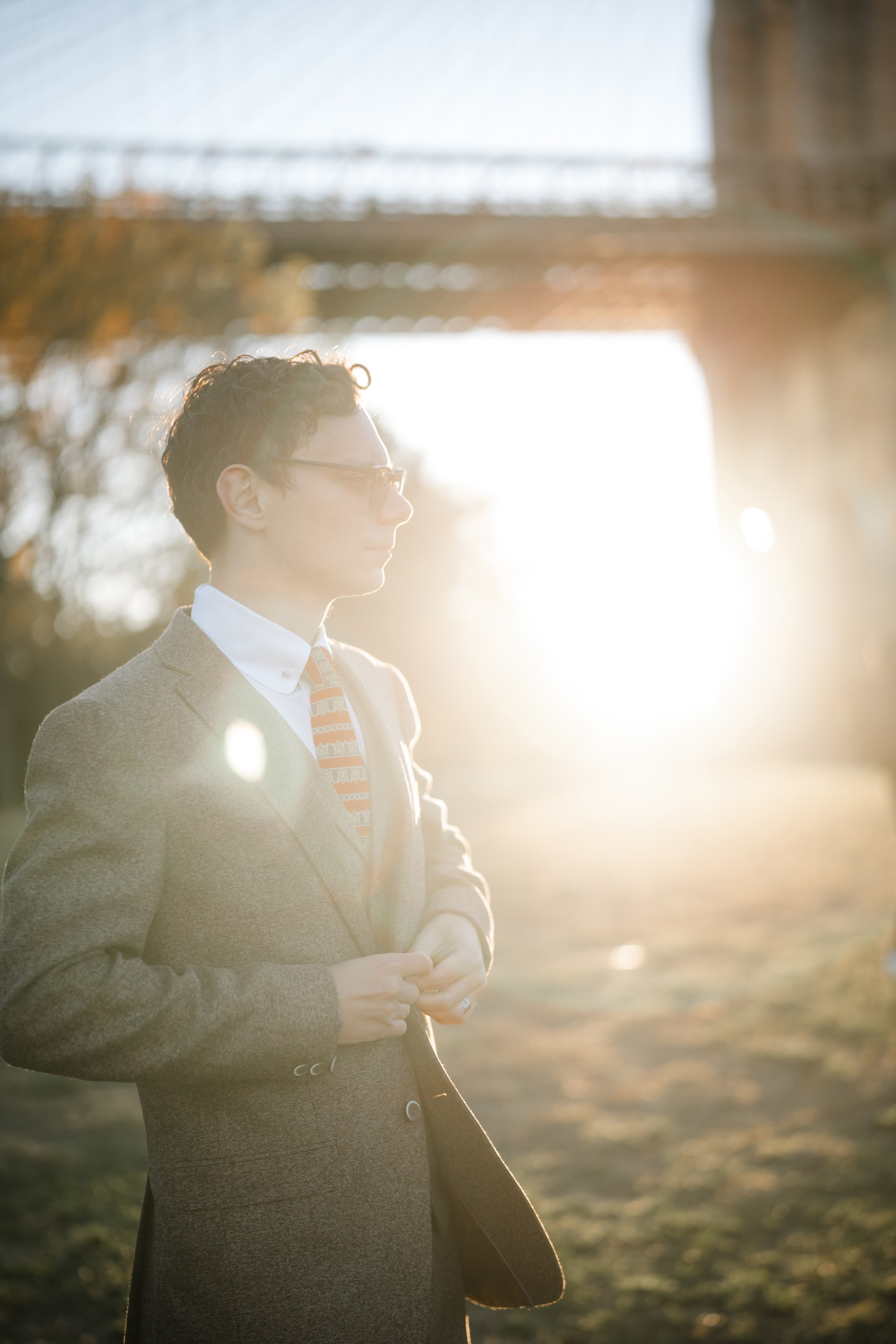 Wedding photo shoot in Dumbo, Brooklyn. Portrait and wedding photographer in New York
