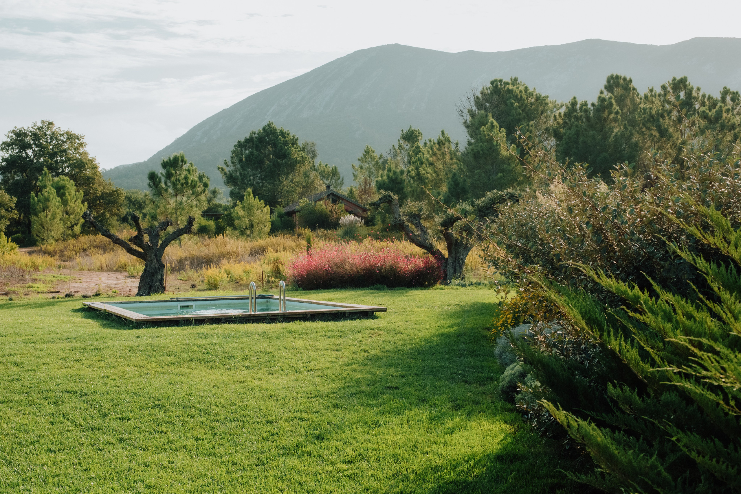 YOGA RETREAT PORTUGAL. Lifestyle, wedding and family photographer