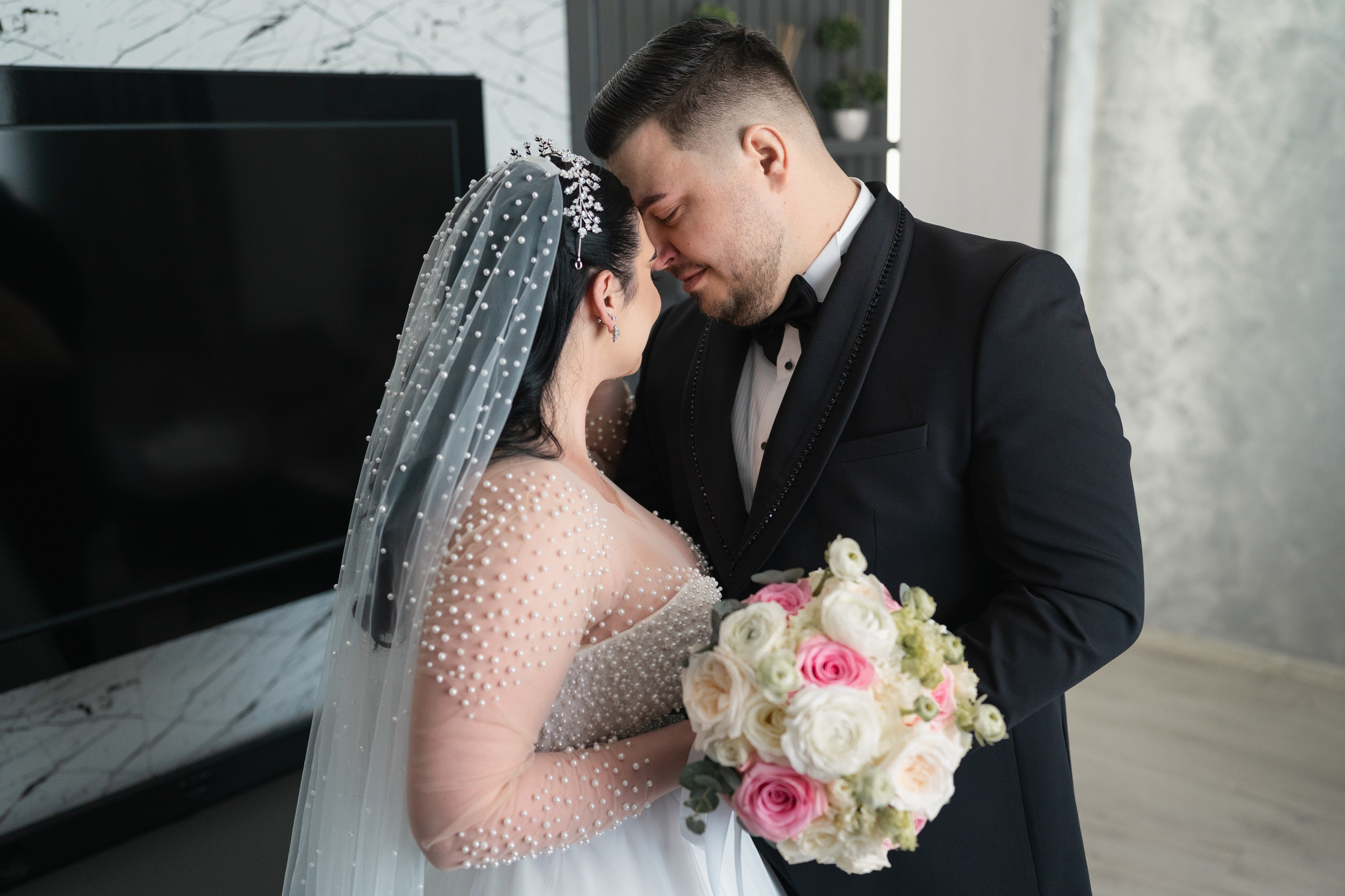 Nuntă - Gabriela și Alexandru. ALB — Alexandru-Laurențiu Bîrsan | Fotograf în București