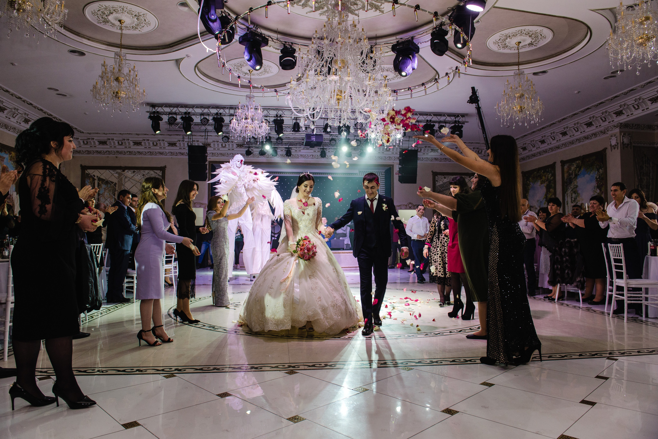Армянские свадьбы. Свадебный фотограф Ереван Армения. Свадебные фотографы в Грузии, Армении. Макс Коваленко и Лара Татосян. Свадебный видеограф