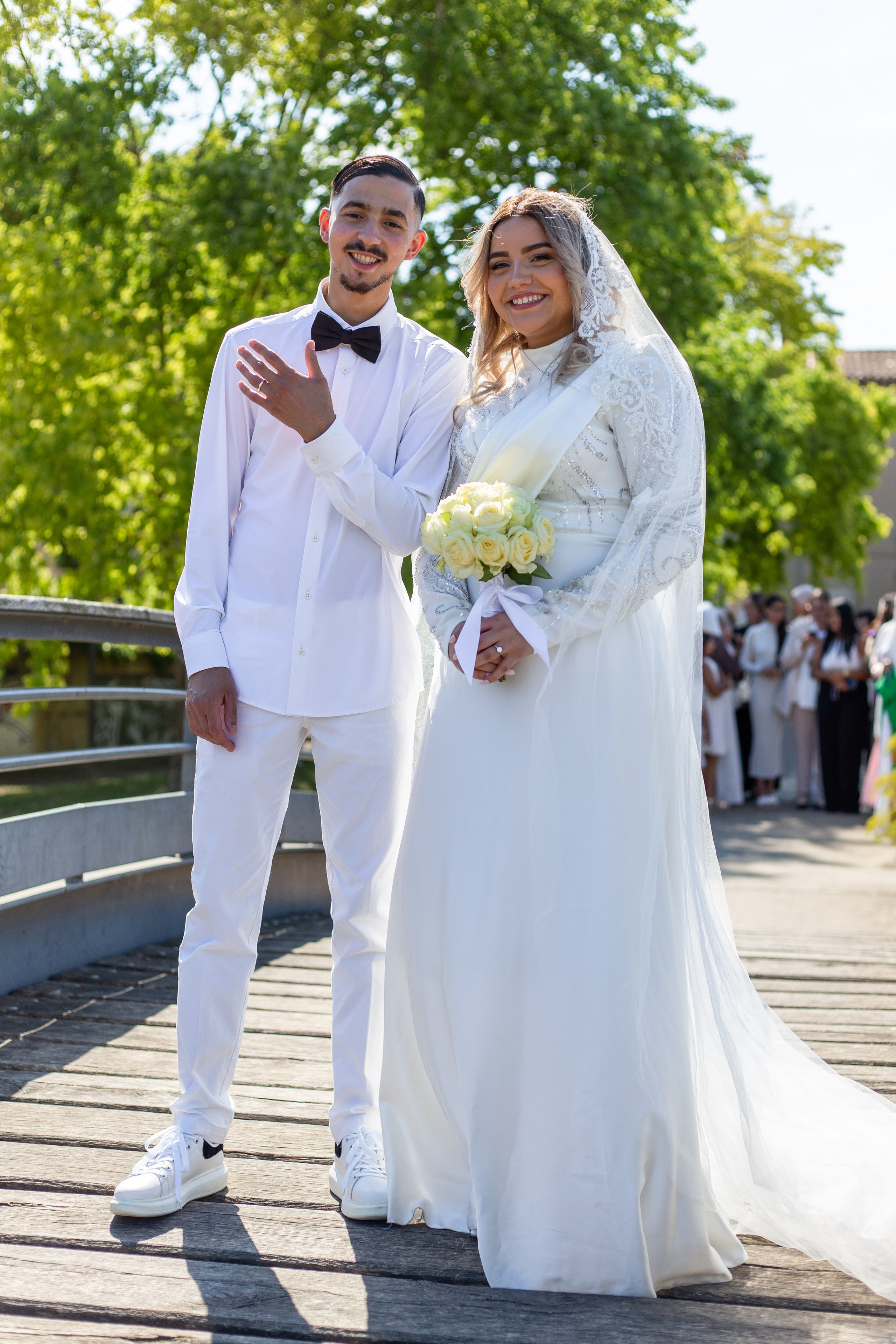 Yassine et Sahra. Studio photo « Partage ton bonheur » – Photographe famille près de Châtellerault, Poitiers et Tours