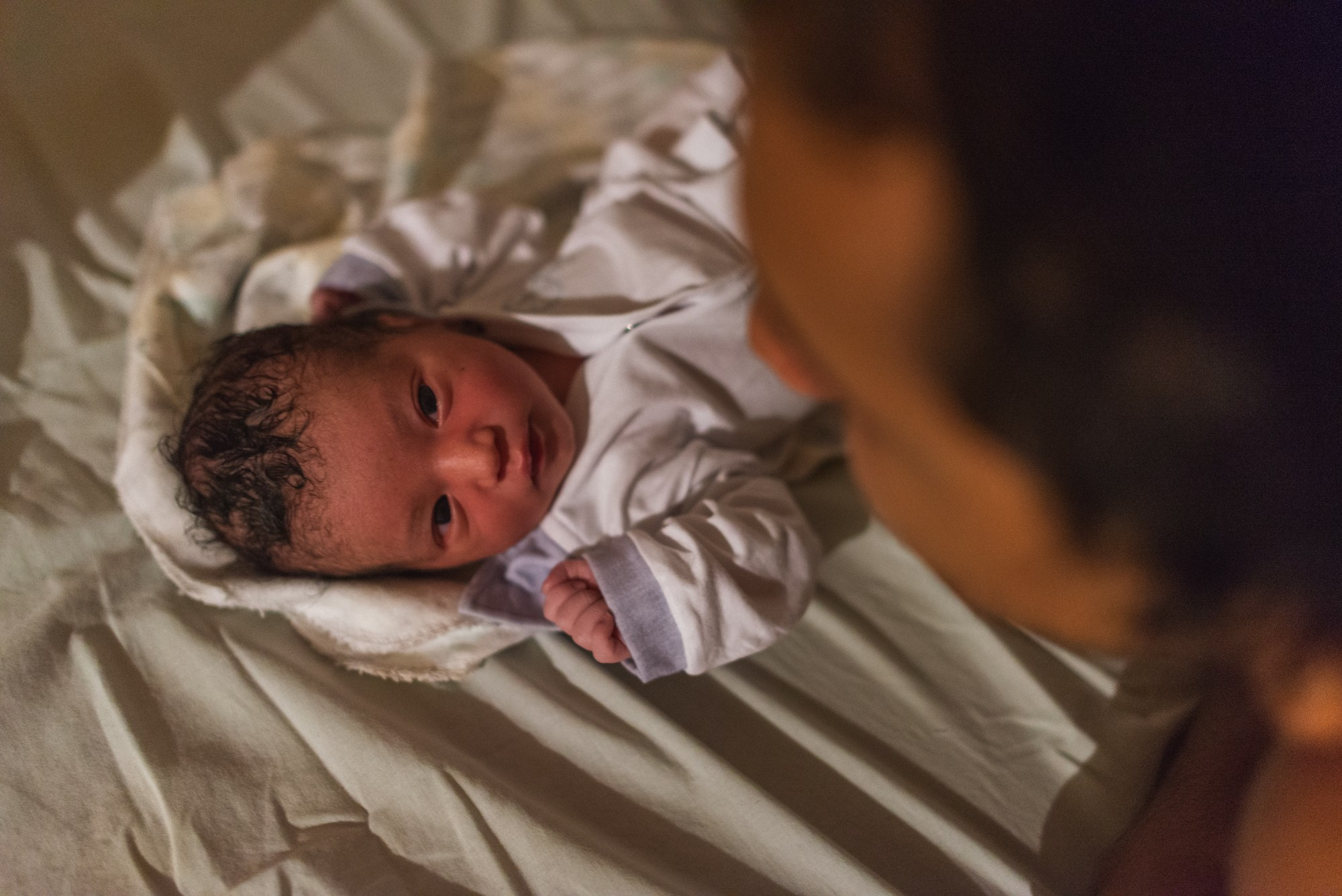 Nascer Beni. Água Carmim Fotografia