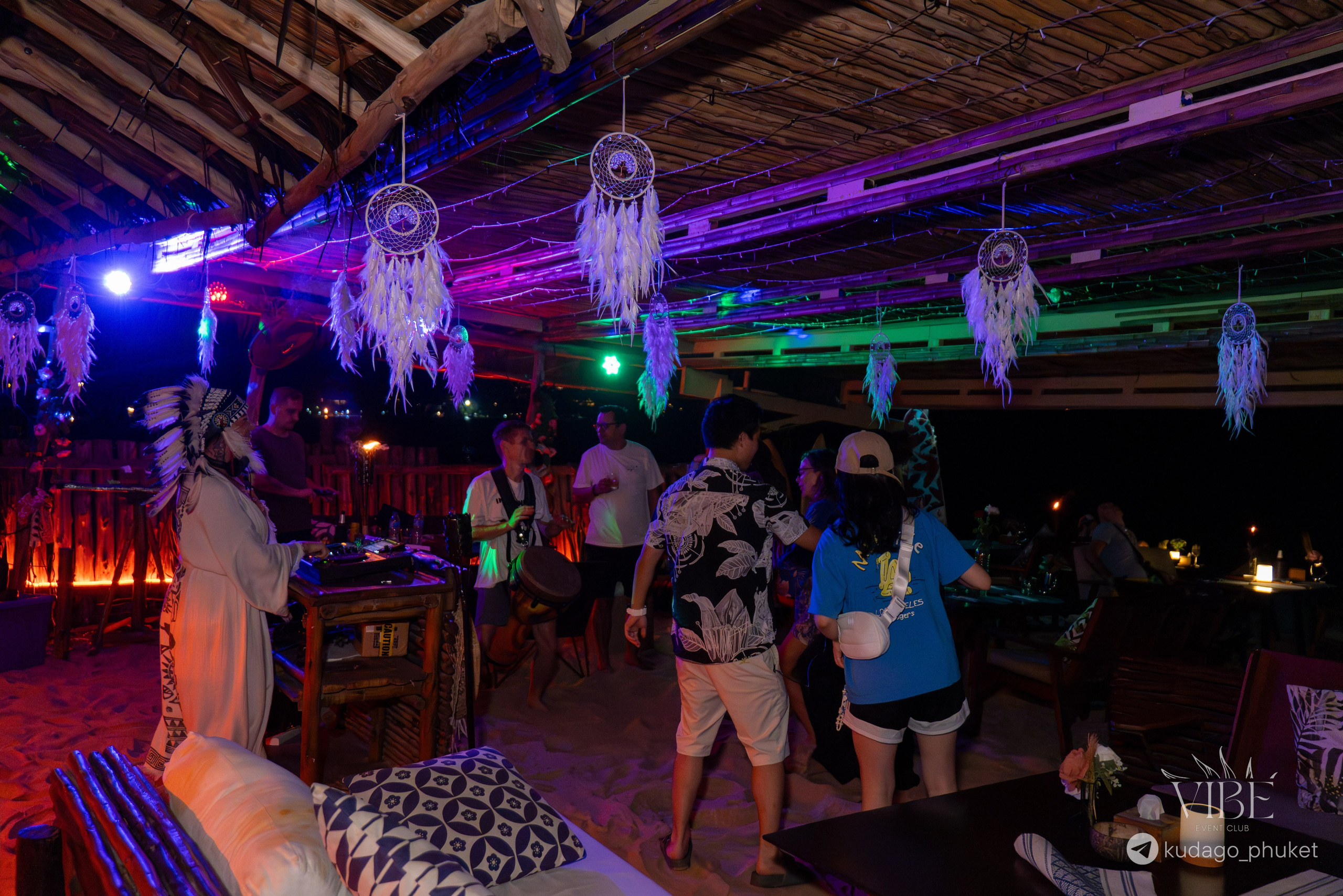 Вечеринка Boho Vibe | Фоторепортаж | Афиша | DAVAYSXODIM.com PHUKET. АФИША|ФОТОРЕПОРТАЖИ|ИВЕНТЫ|ПХУКЕТ