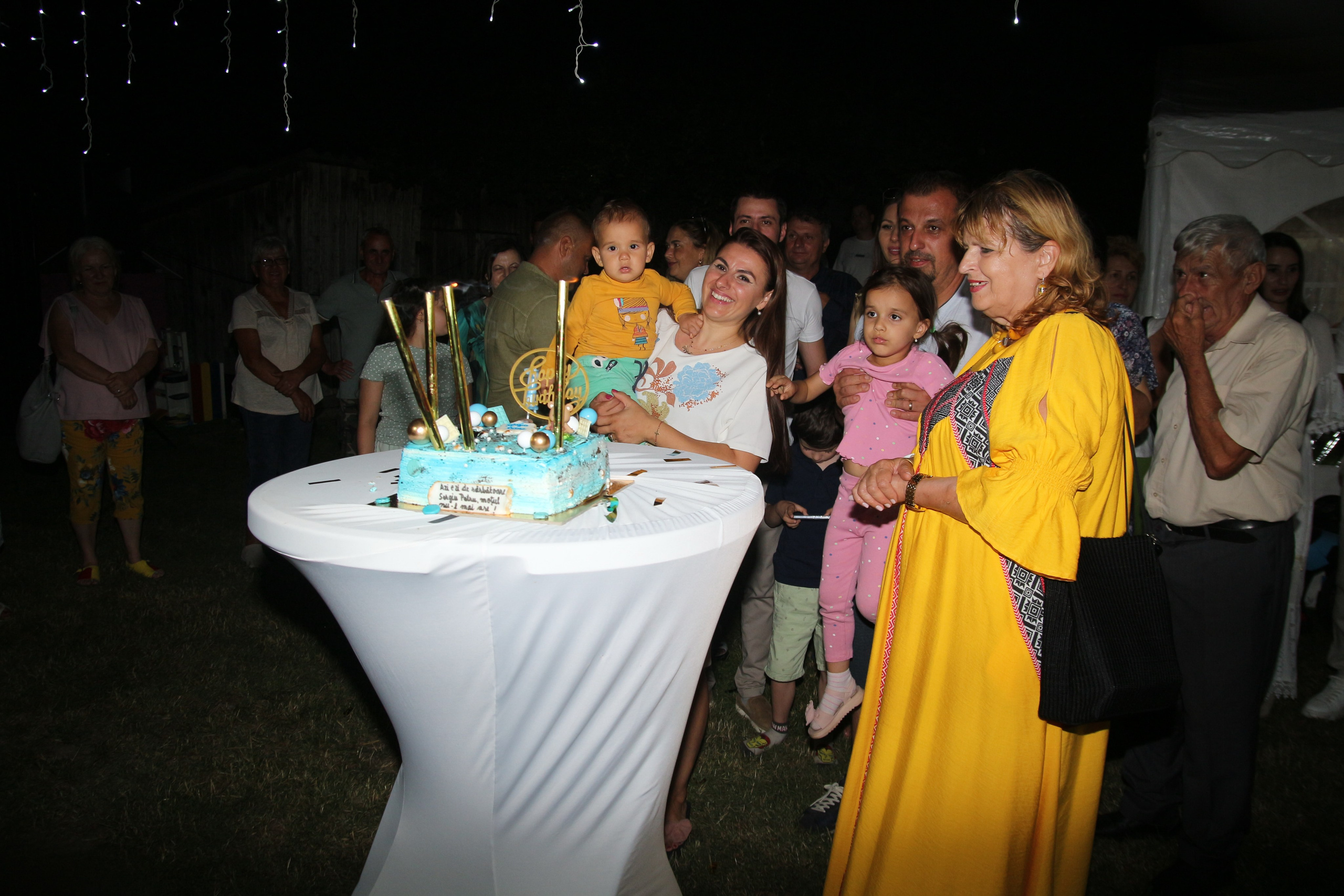 BYZO MEDIA. PETRU BYZO - family and children photographer in ROMANIA