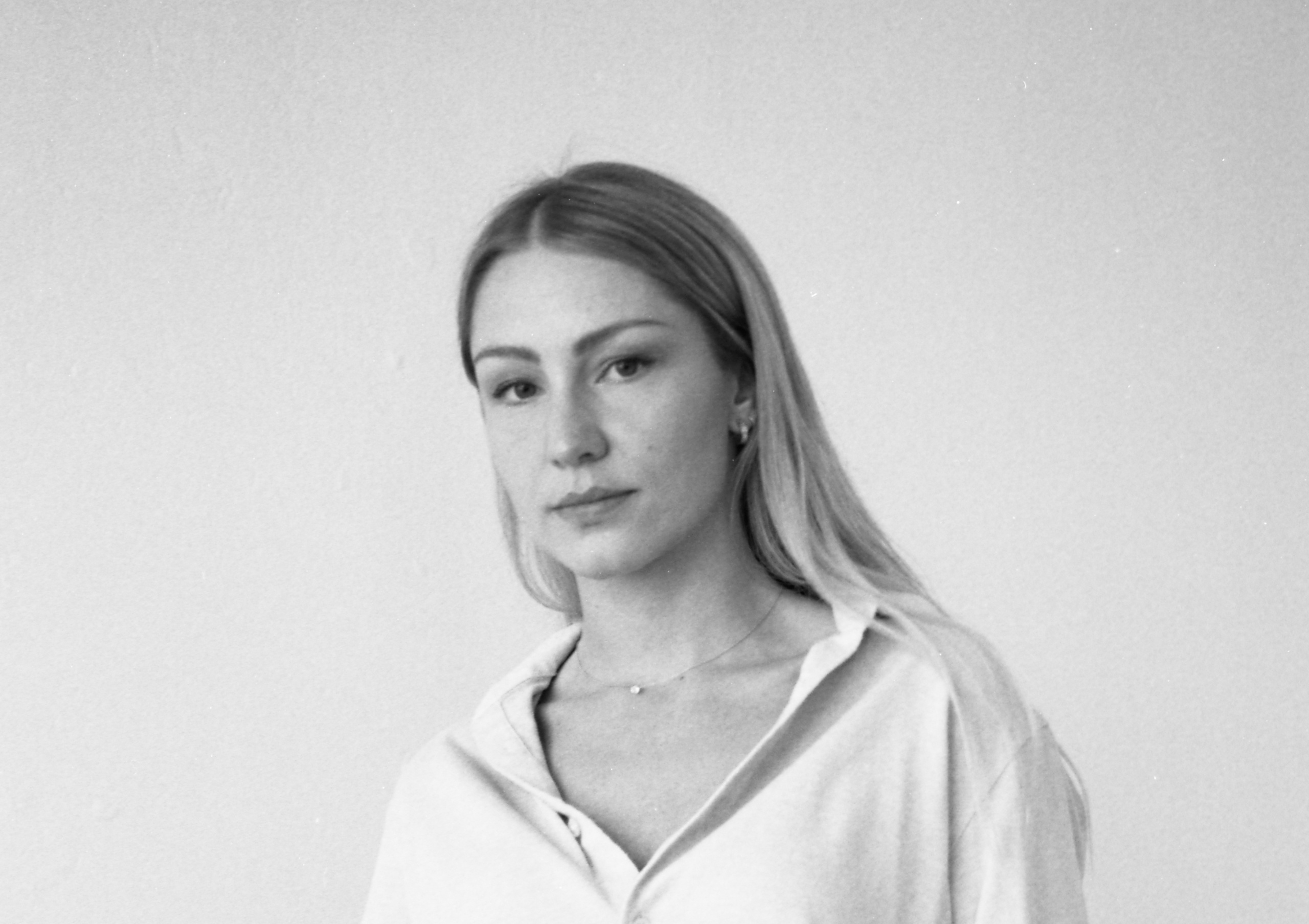 Margot. Полина Сойреф, портретный и документальный фотограф