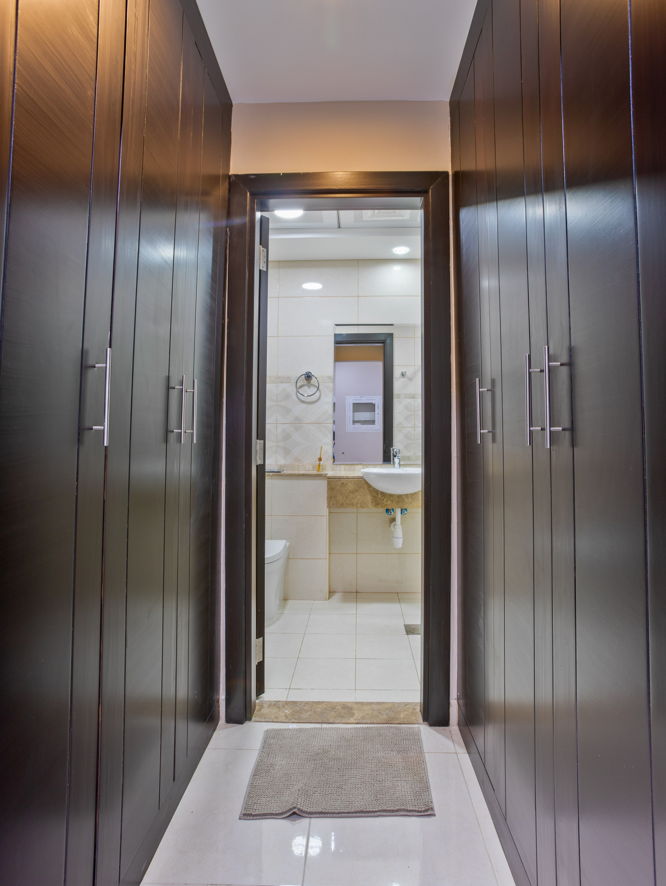 Court Tower. Samy Mar Boy │Portrait, Automotive and Real Estate Photographer