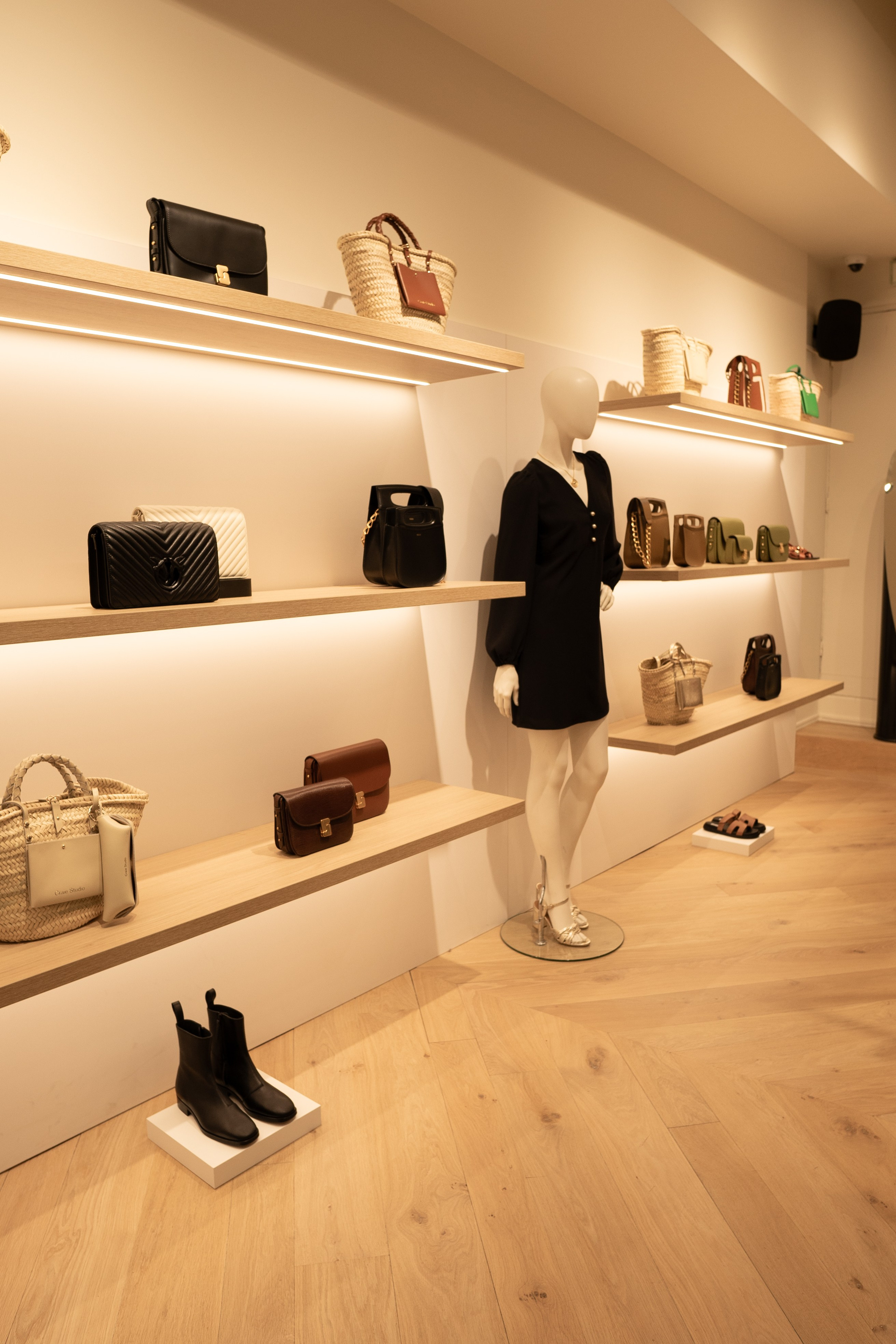 Magasin de vêtements JOANE. Petit trésor photos de famille, grossesse et nouveau-né à Roanne