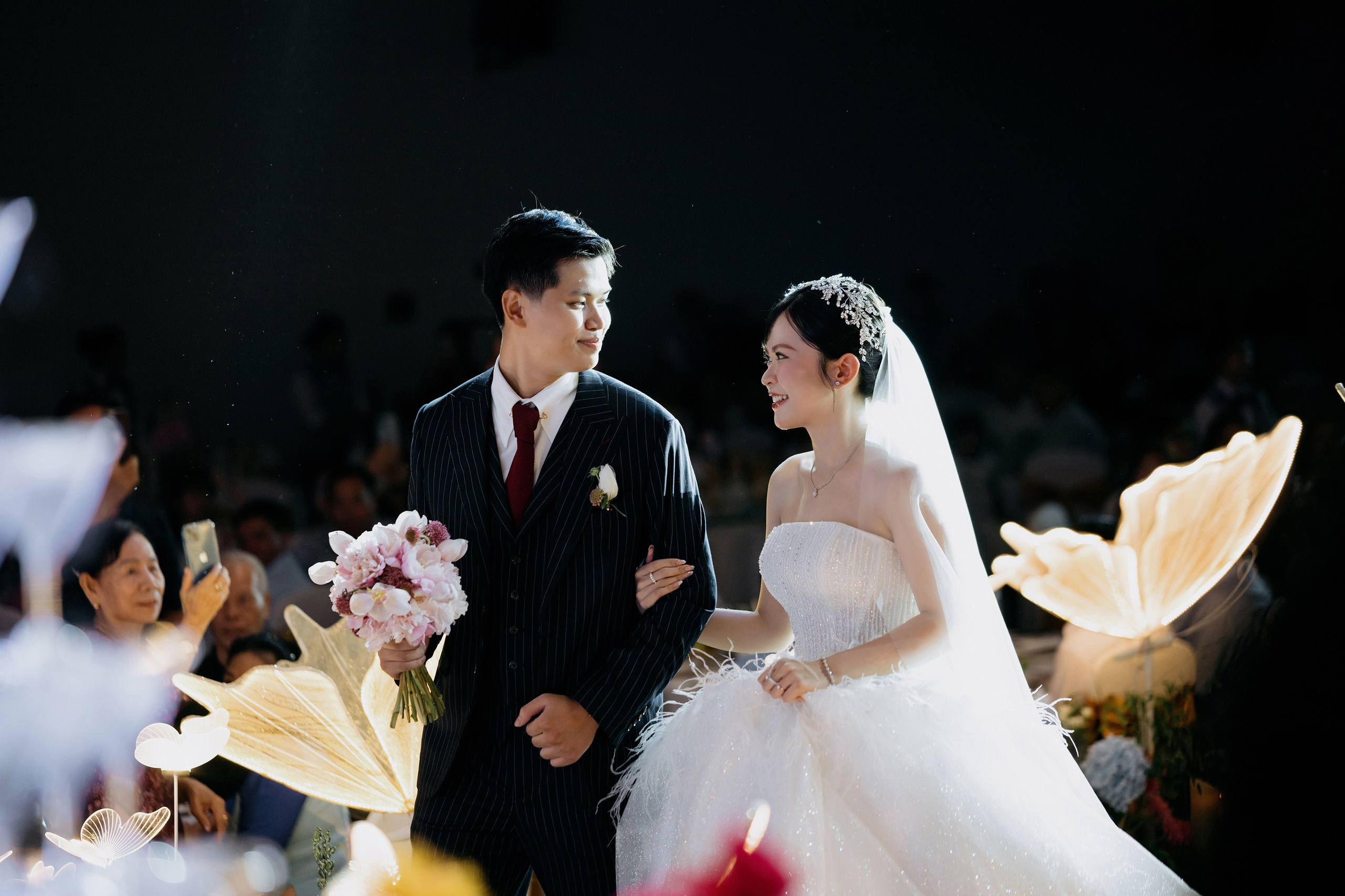 TOAN & VY / Wedding Journalism. Saigon Wedding Present | Art Beyond Moments