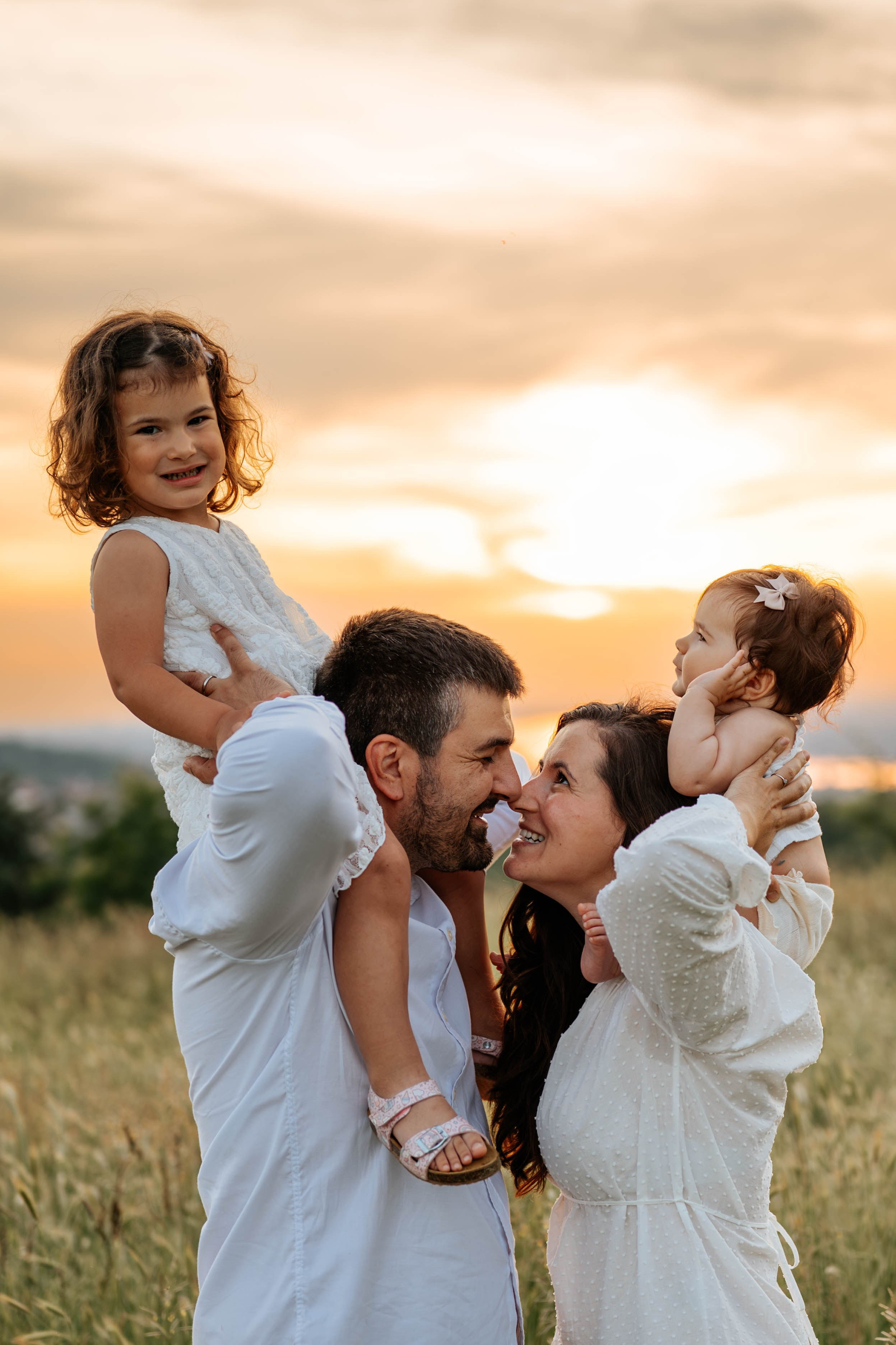Katarina, Danijel, Petra i Julija - porodično fotografisanje. Dečiji i porodični fotograf