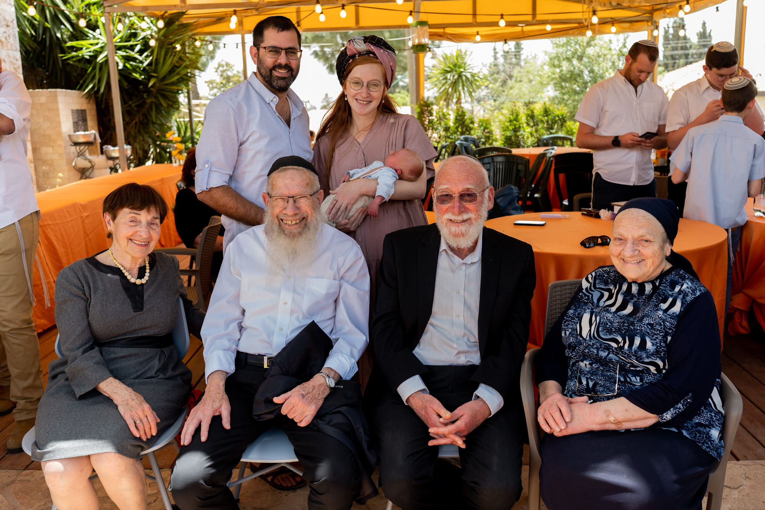 משפחת ברנד. יוסף מזרחי צילום חתונה, ברית וזוגיות. צלם מקצועי שאוהב להוציא אתכם הכי יפים ברגעים הכי מרגשים