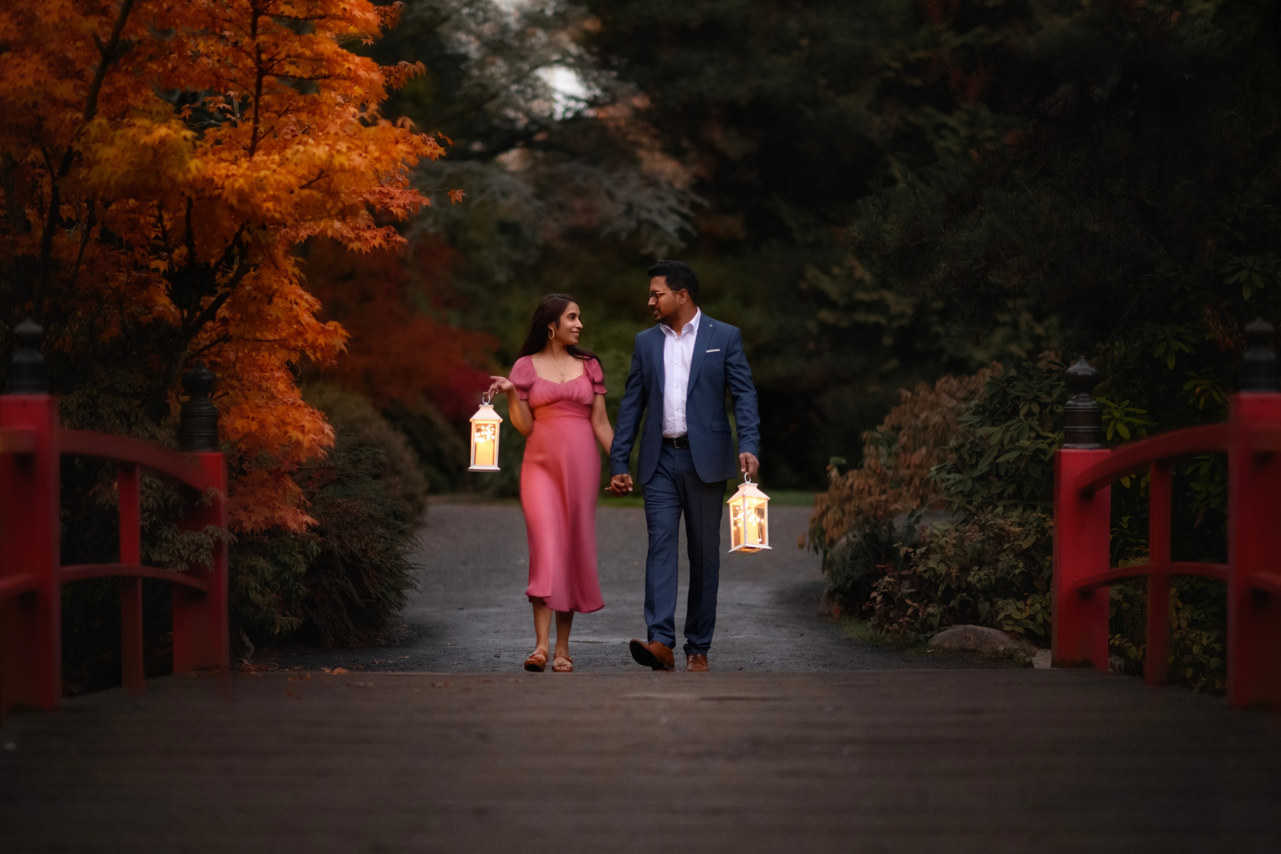 Maalvika with her fiance. Wedding & family photography in Seattle area. Helen Michelle photographer