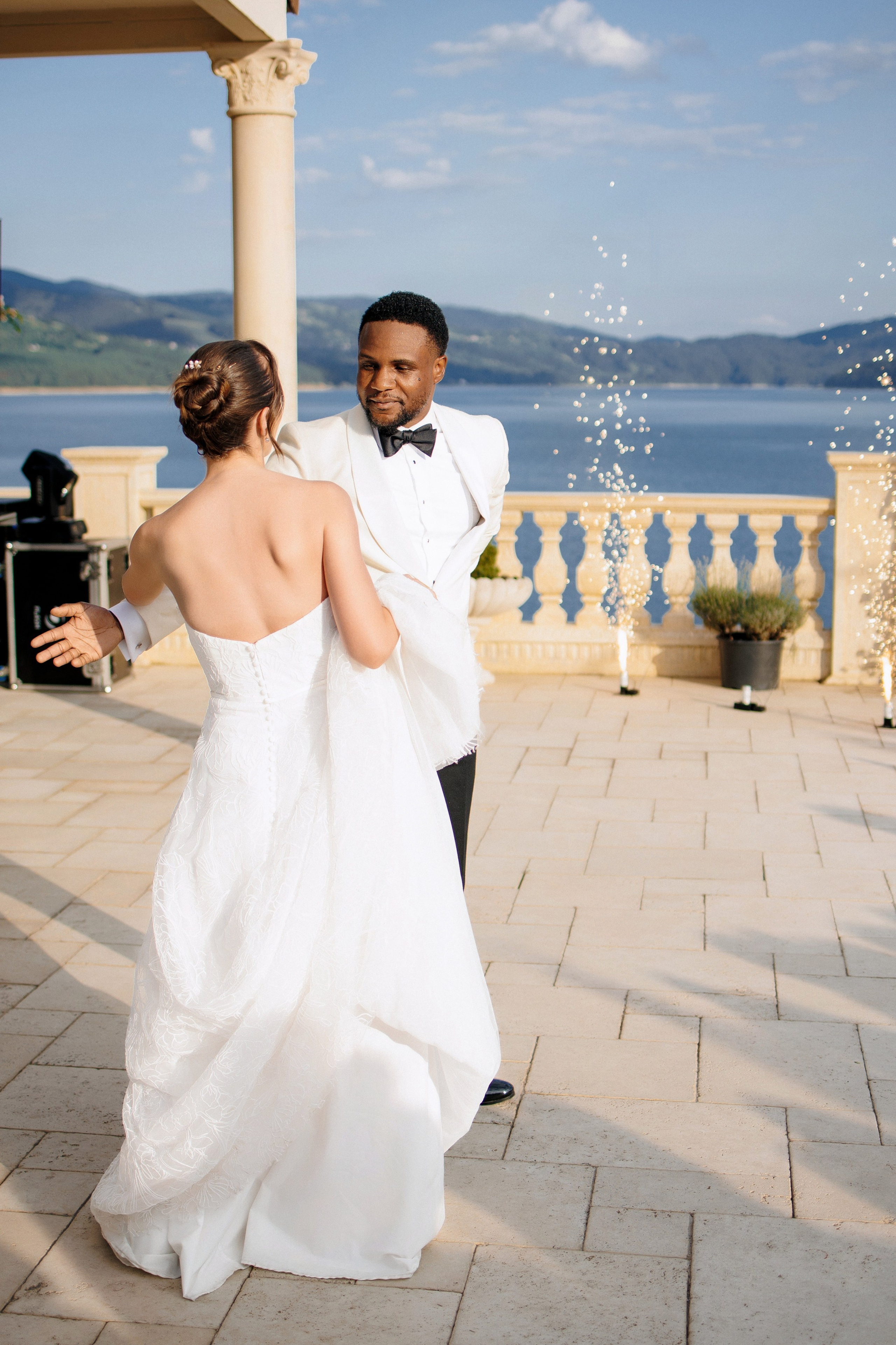 Ioana & Vince. Wedding Photographer, based in Iasi, Romania, but will travel all over the globe to make sure you look amazing in all your wedding photos