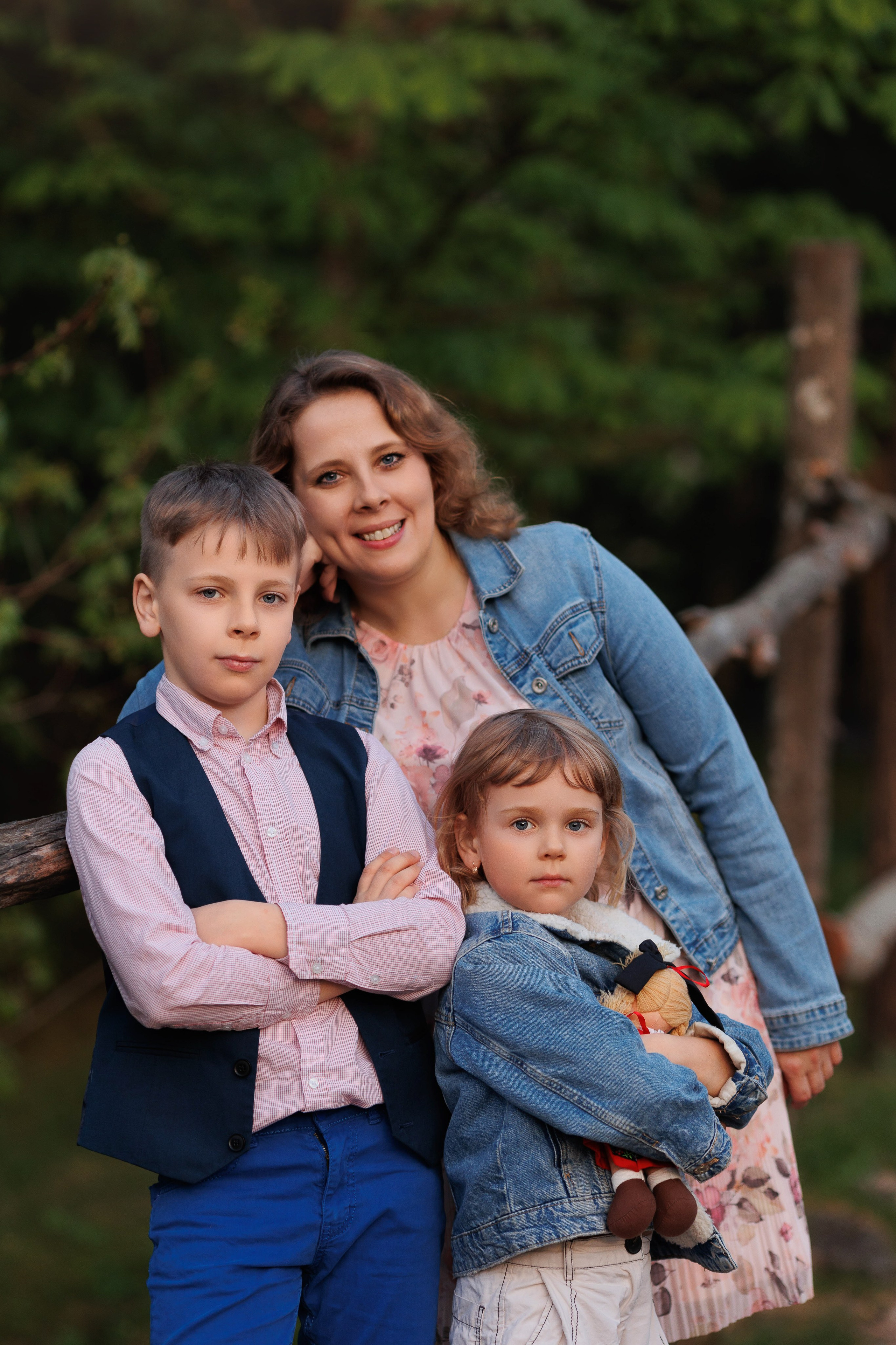 Рядом с мамой. Family photographer in Vilnuis Svetlana Naumova