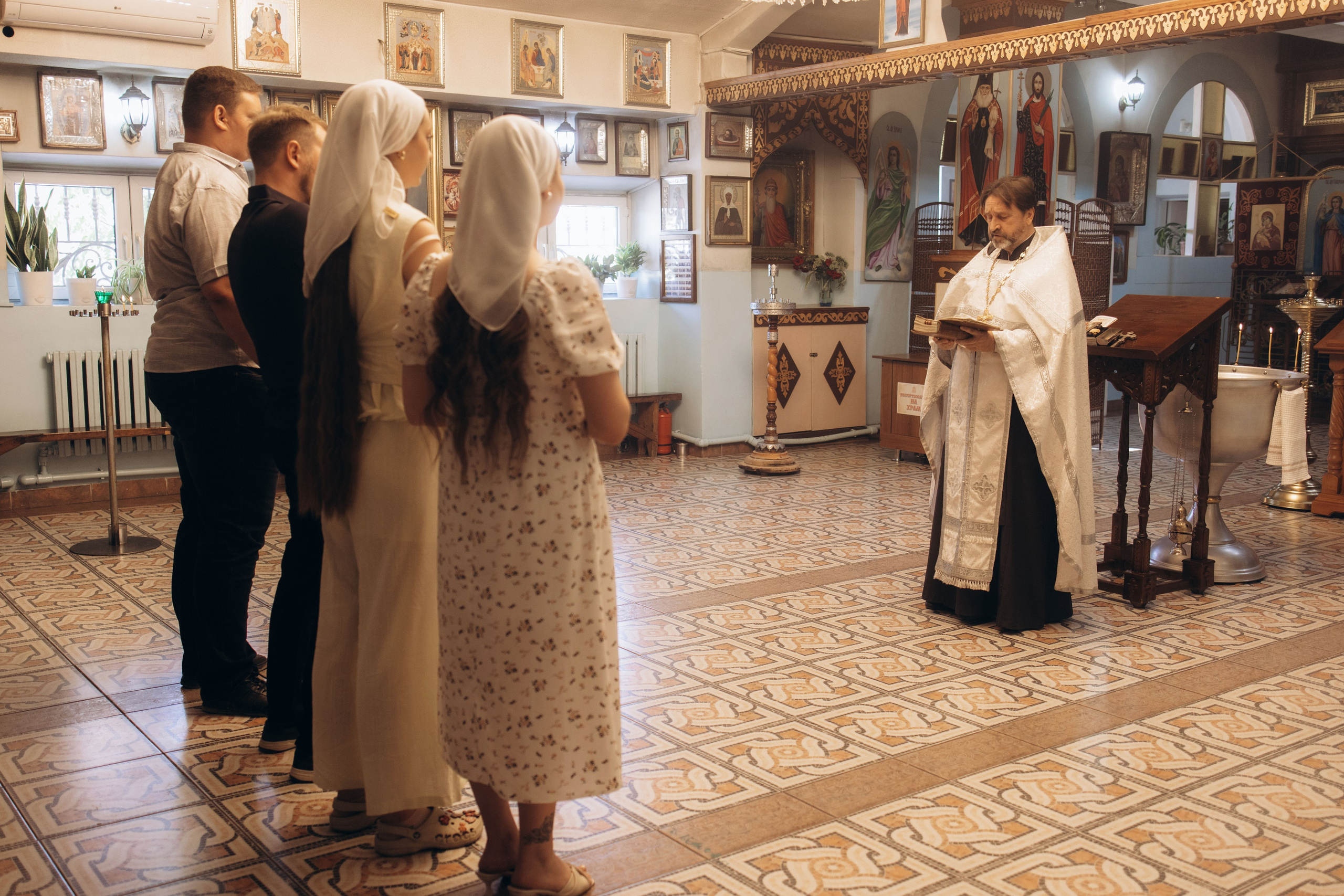 Blessed Moments. Christening. Фотограф родов, семей и новорожденных малышей в Дубае