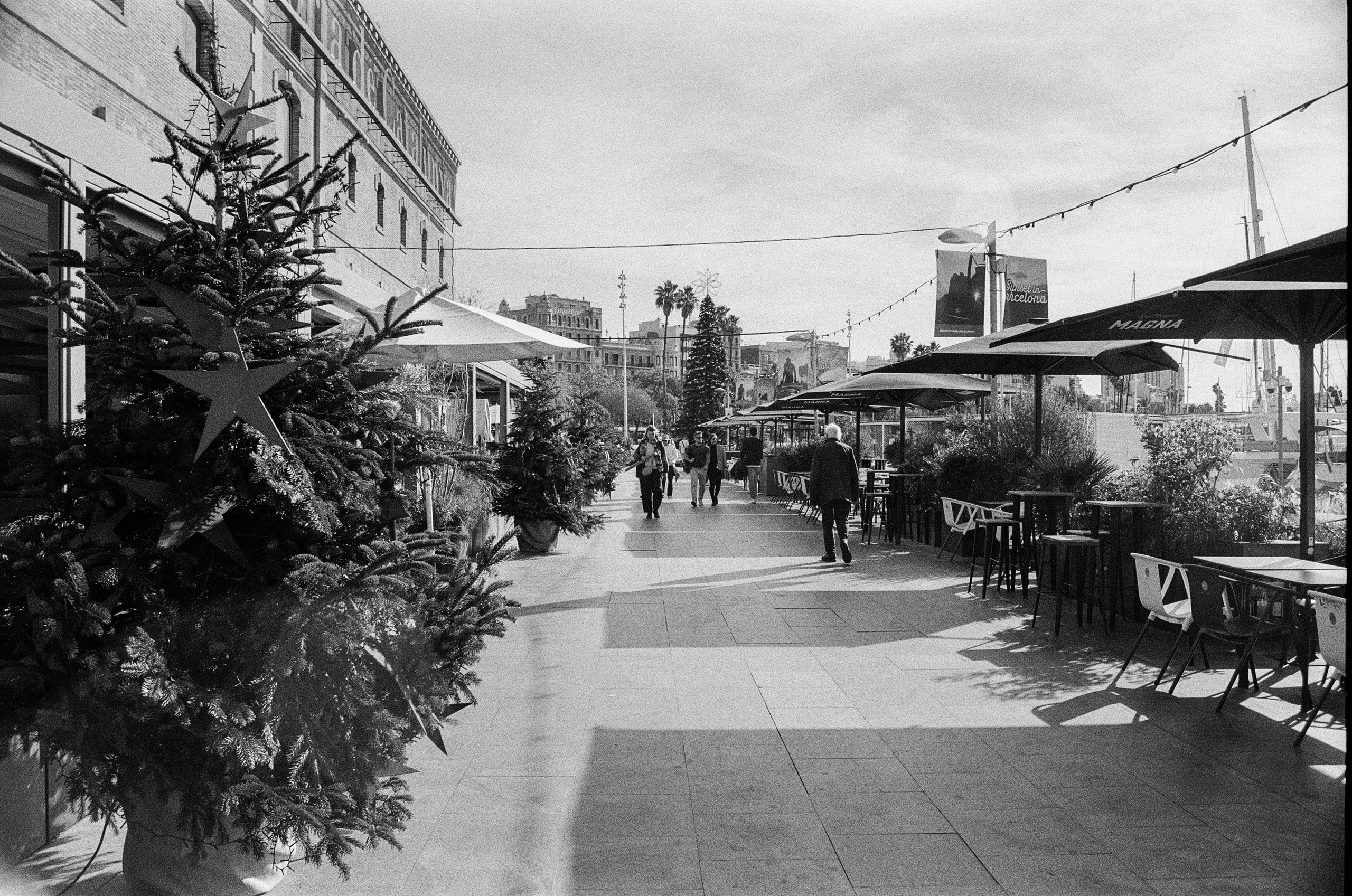 Barcelona — Light, Rhythm and Architecture. Wedding Stories — Professional Wedding Photography & Videography in Germany, Italy, Spain & all across Europe