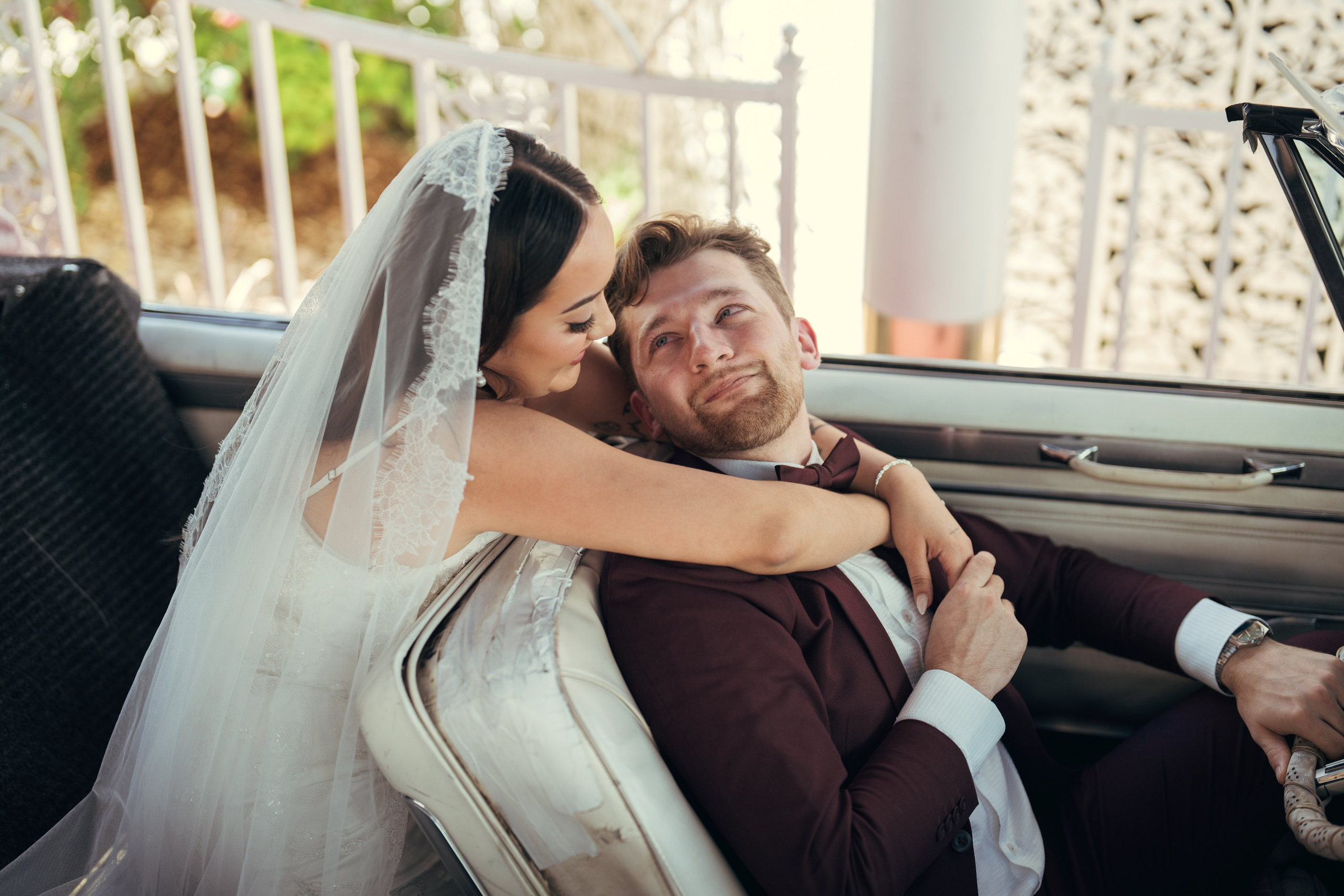 Justin&Sheyla. Wedding & elopement photographer Viktoriya Kravtsov. Las Vegas