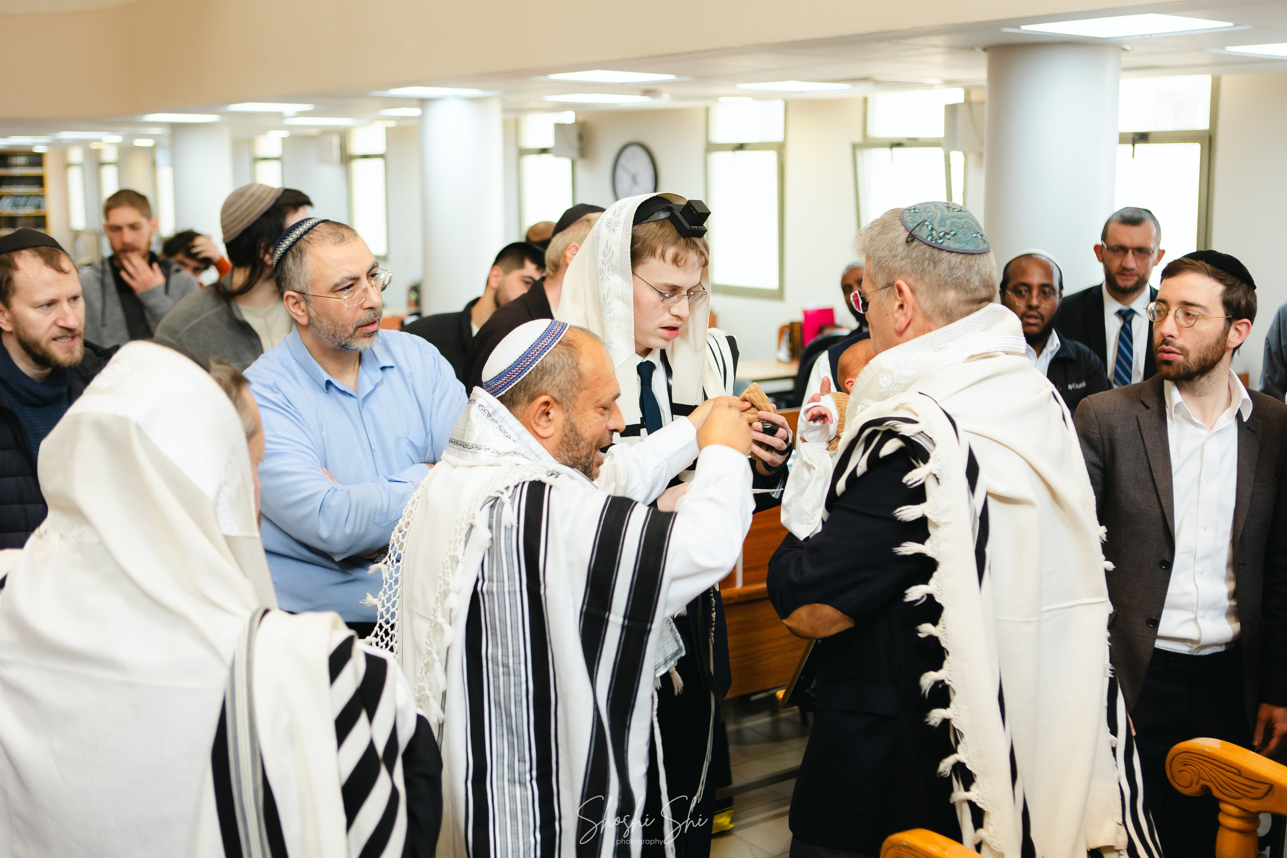 BRIT TWINS. Https://shi-photo.com/