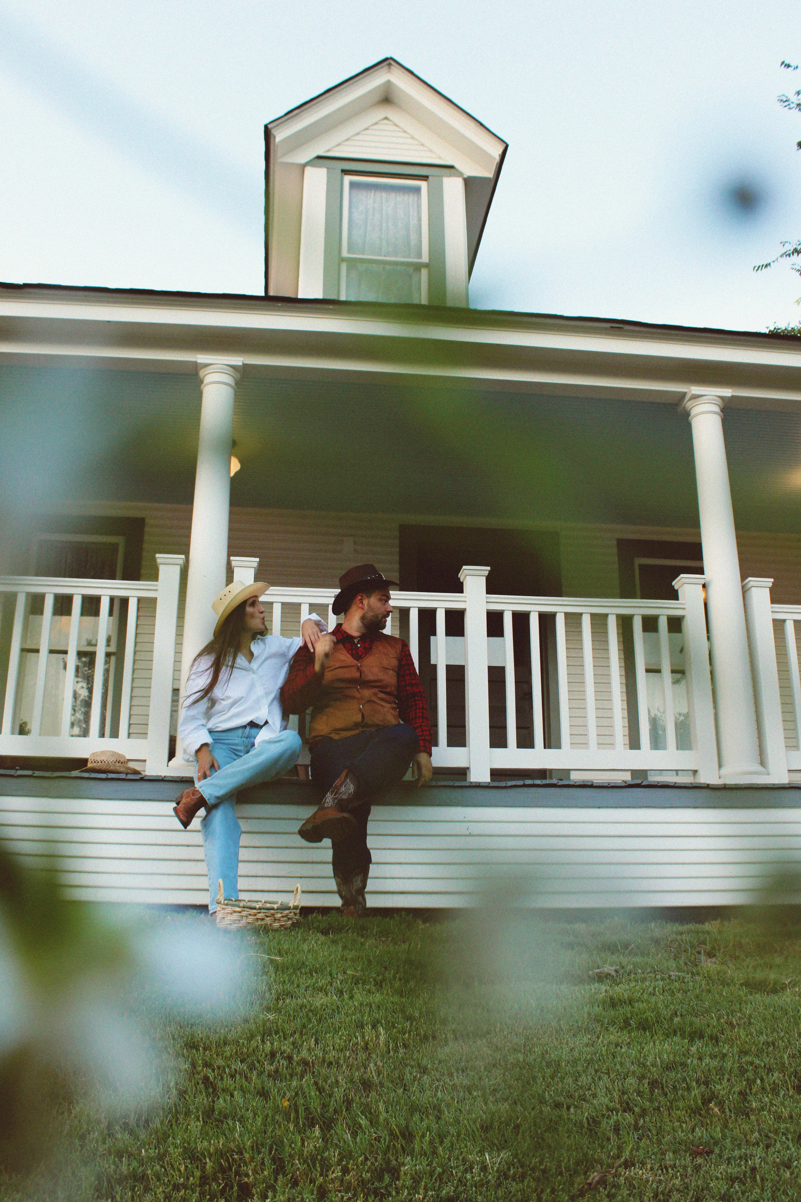 Texas Countryside Family Photoshoot in Cowboy Style. Lana Petrychenko — Portrait & Family Photographer. Valencia, Spain