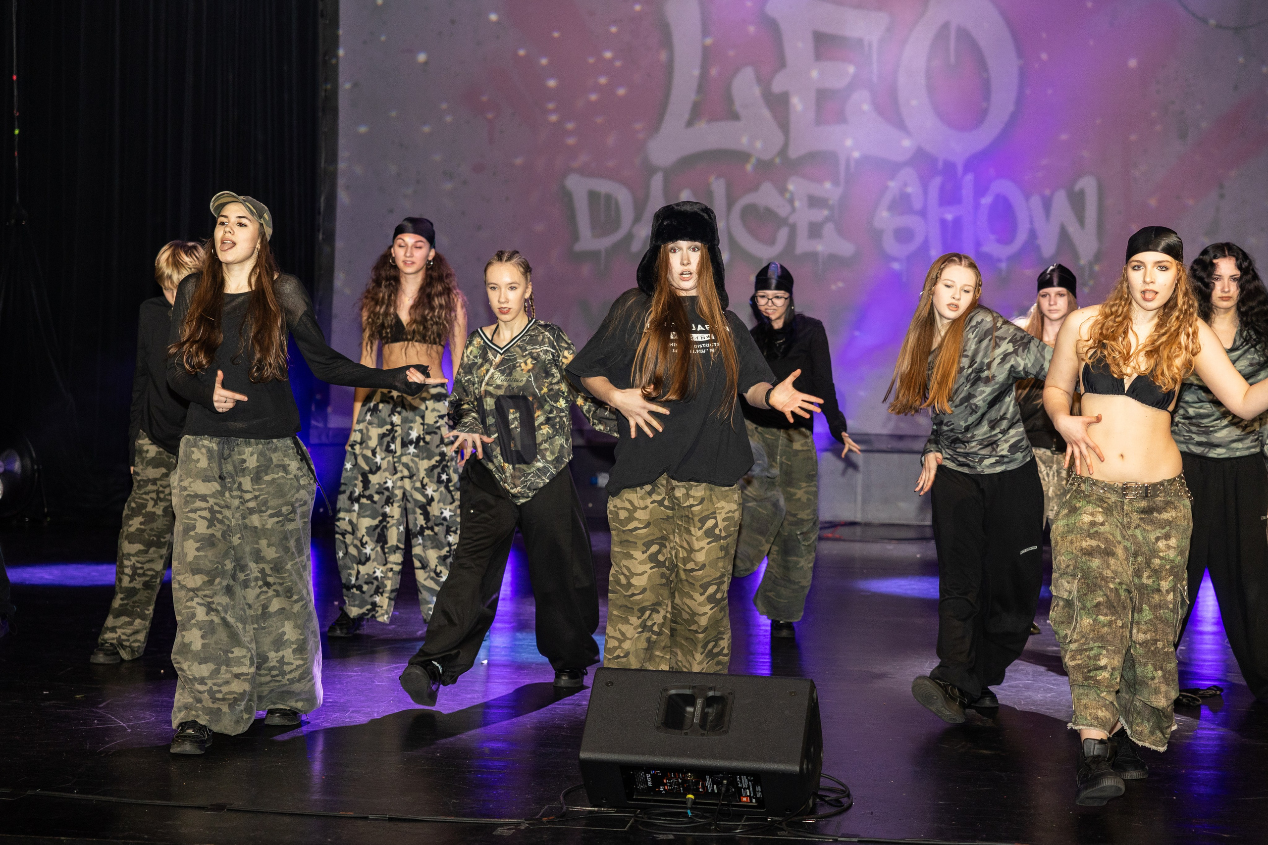 LEO DANCE SHOW WINTER 2025. Семейный и детский фотограф в Варшаве Мила Бобровская