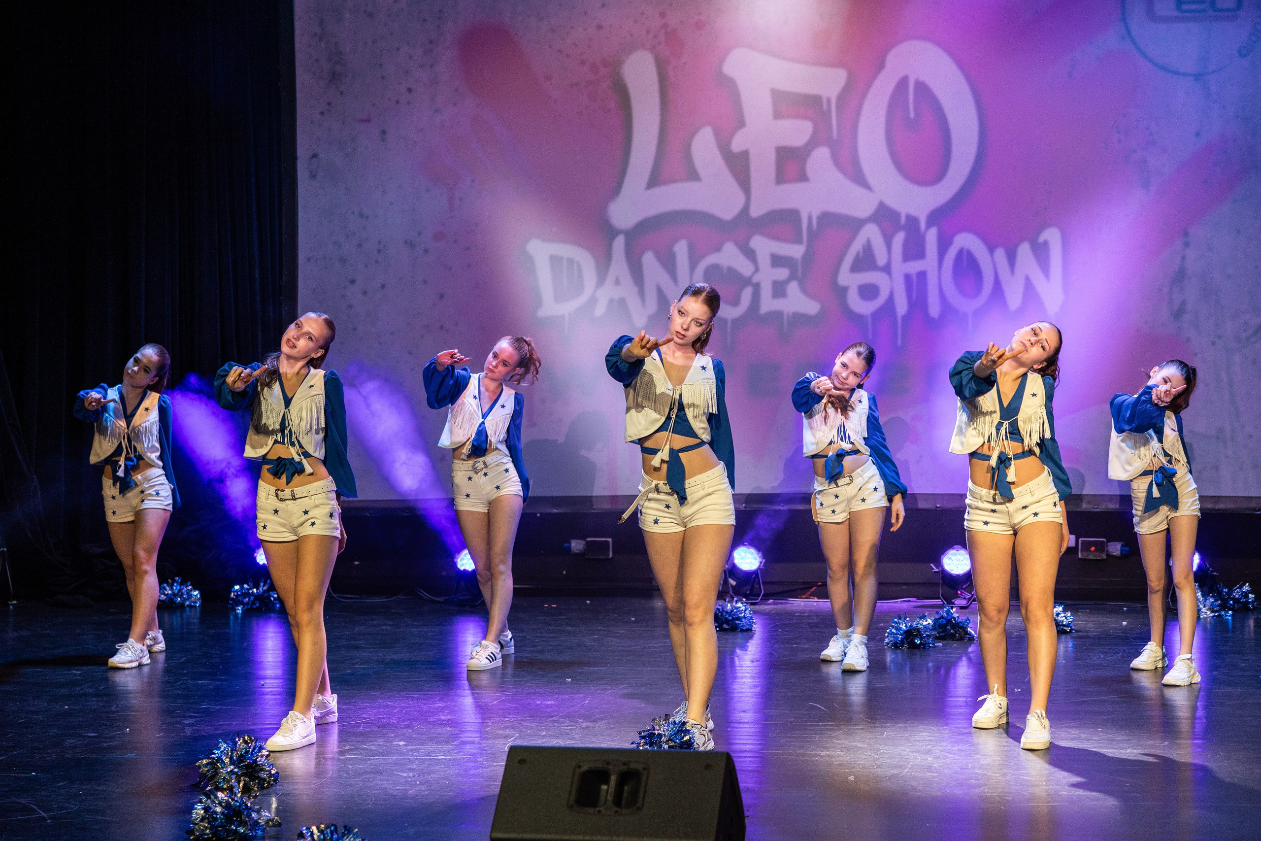 LEO DANCE SHOW WINTER 2025. Семейный и детский фотограф в Варшаве Мила Бобровская