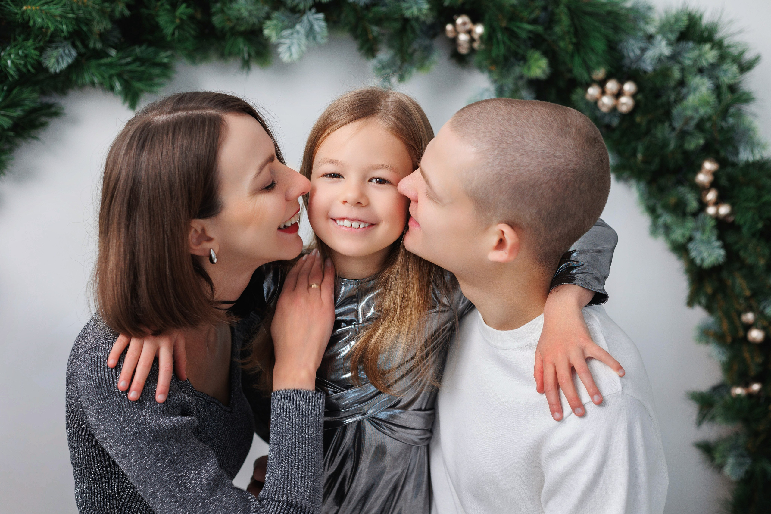 Семейная фотосессия в студии Вильнюса. Семейный и детский фотограф в Вильнюсе Светлана Наумова