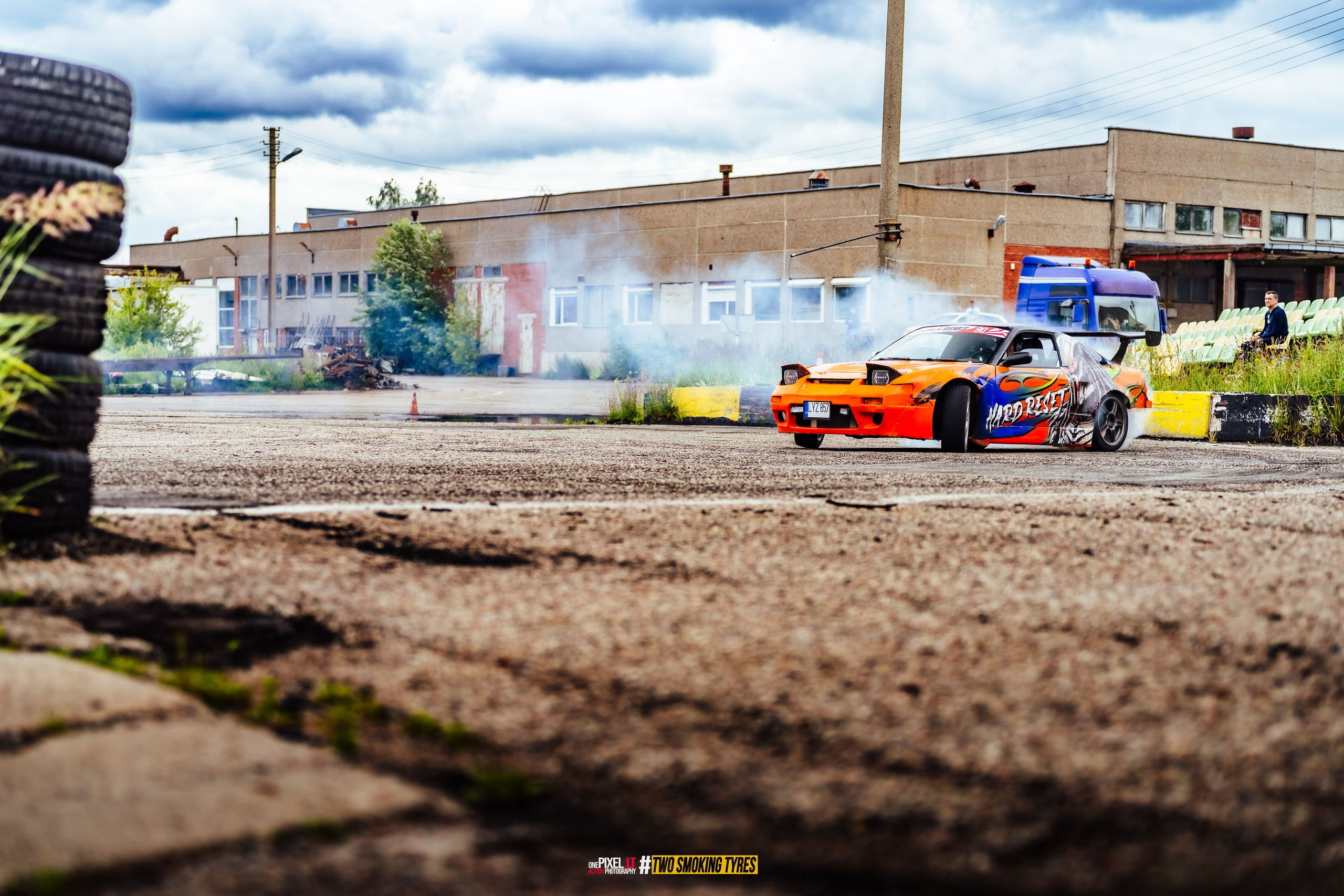 Side to Side #DRIFTDAY. OnePIXEL